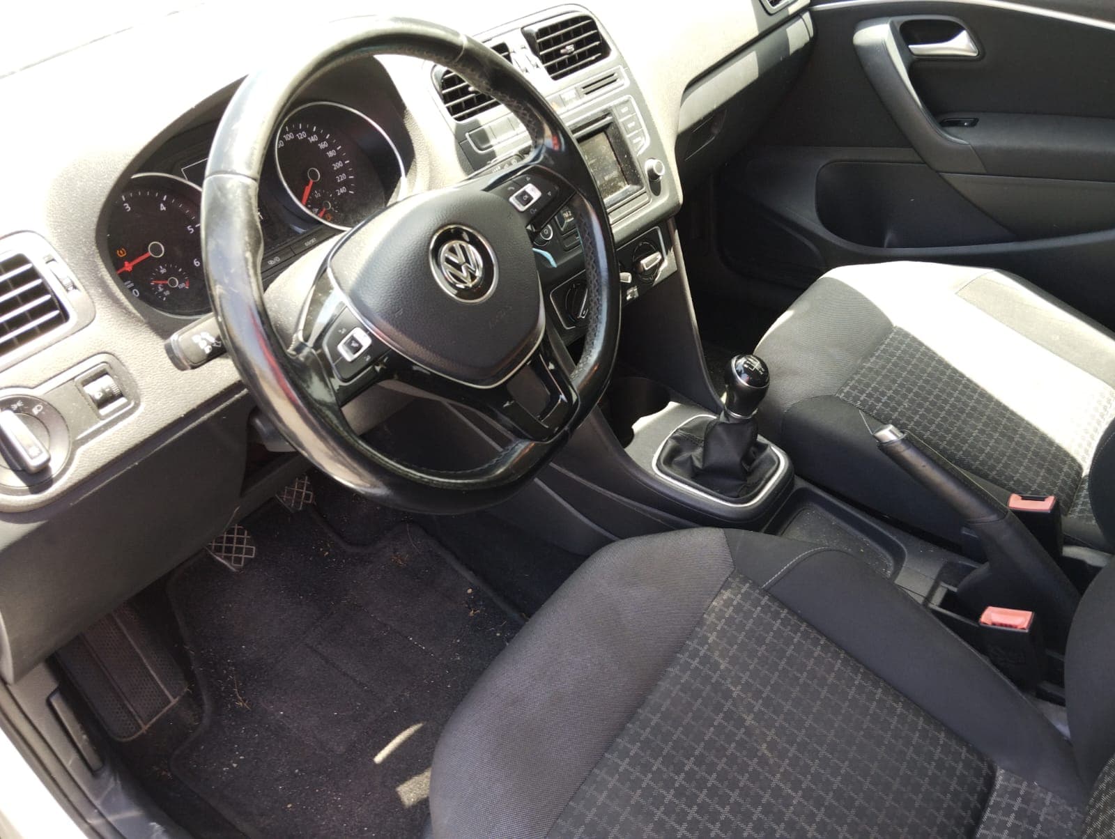 Volkswagen Polo · Ano 2017 — image 22