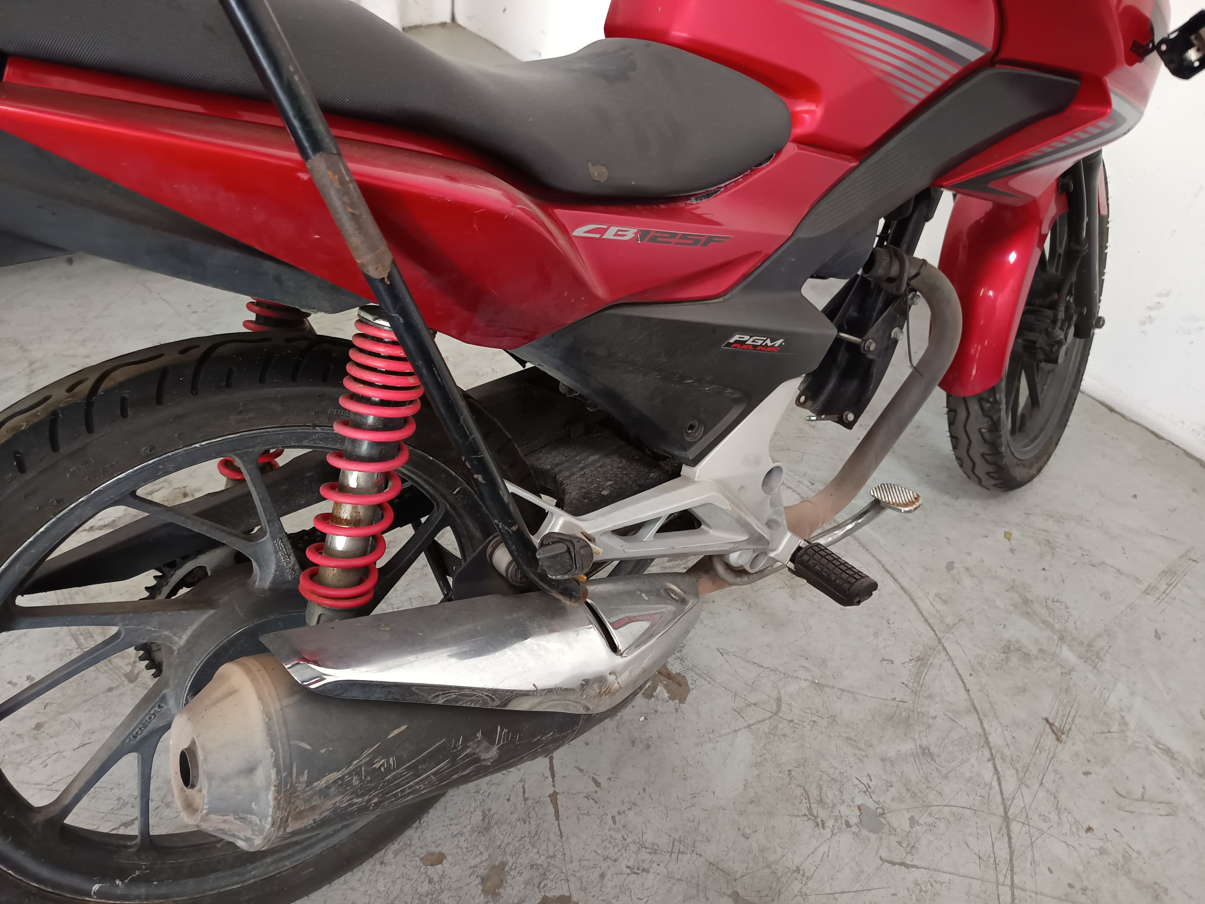 HONDA CB 125 F · Ano 2015 — image 6