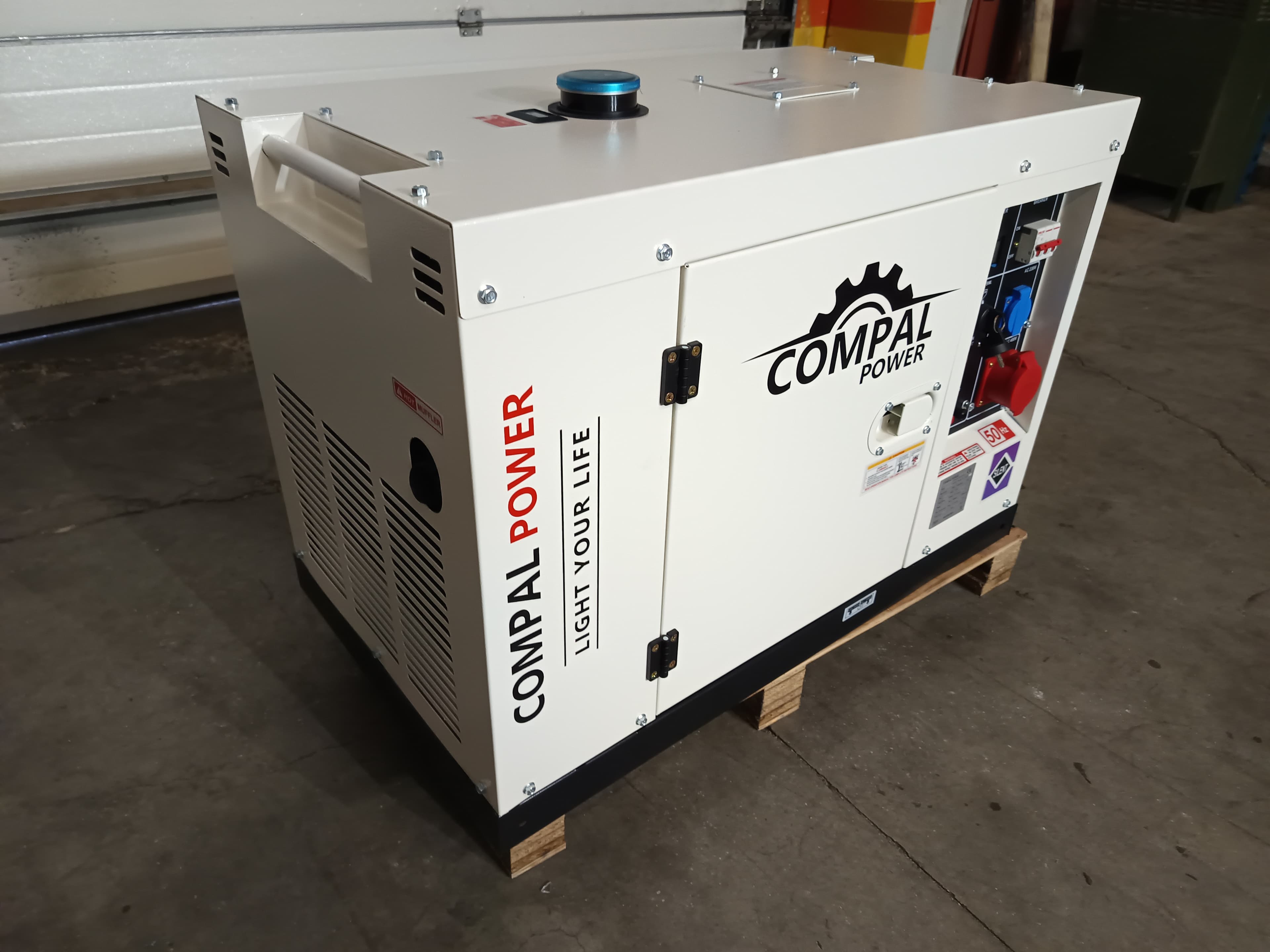 Gerador Compal Power VG-R110 · Ano 2025 — imagem 3