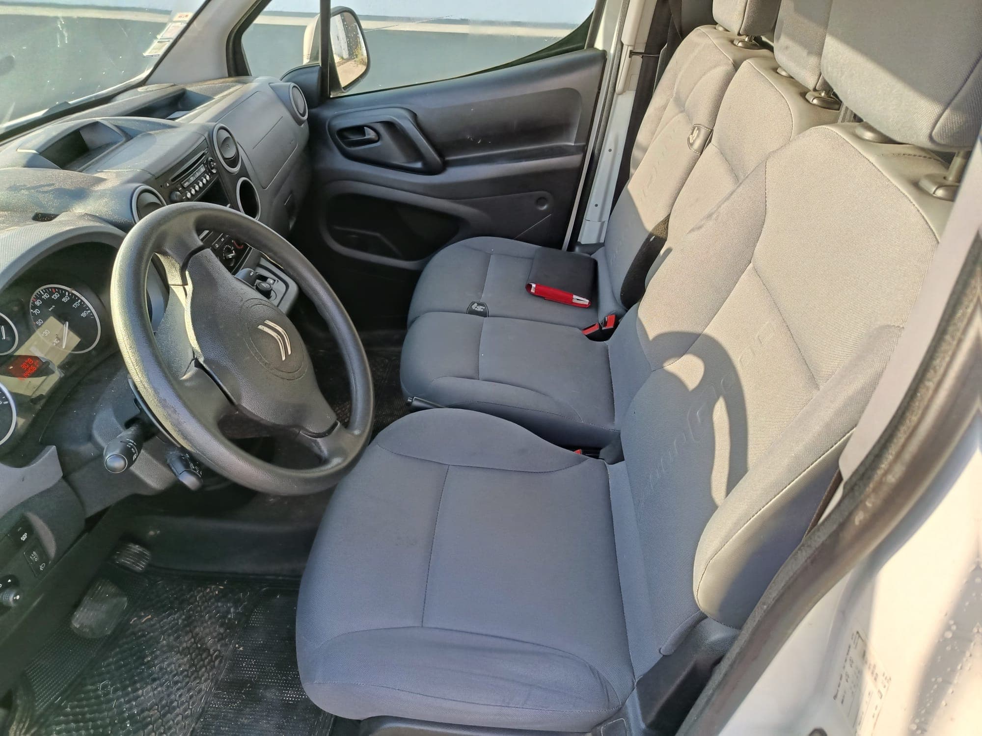 Citroën Berlingo · Ano 2012 — image 11