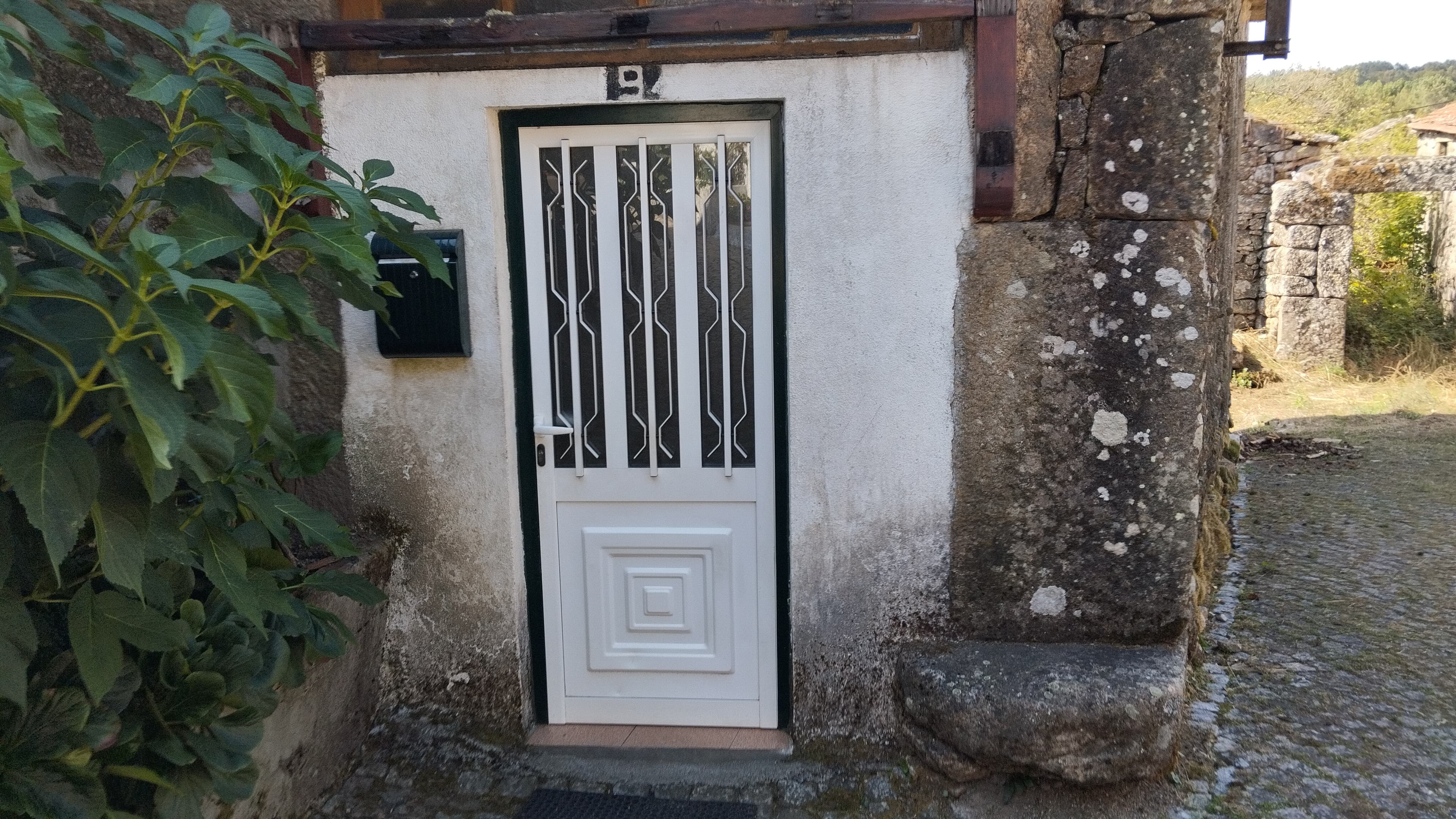 Proporção de 1/5 de Moradia + Terreno · Vila Nova de Paiva — imagem 4