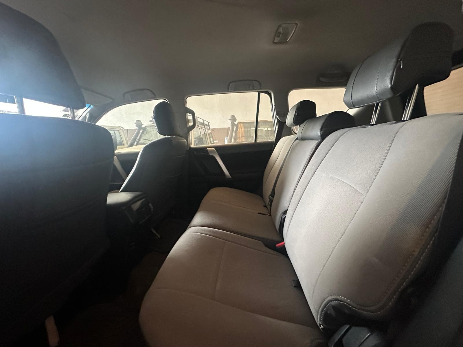 TOYOTA PRADO — imagen 12