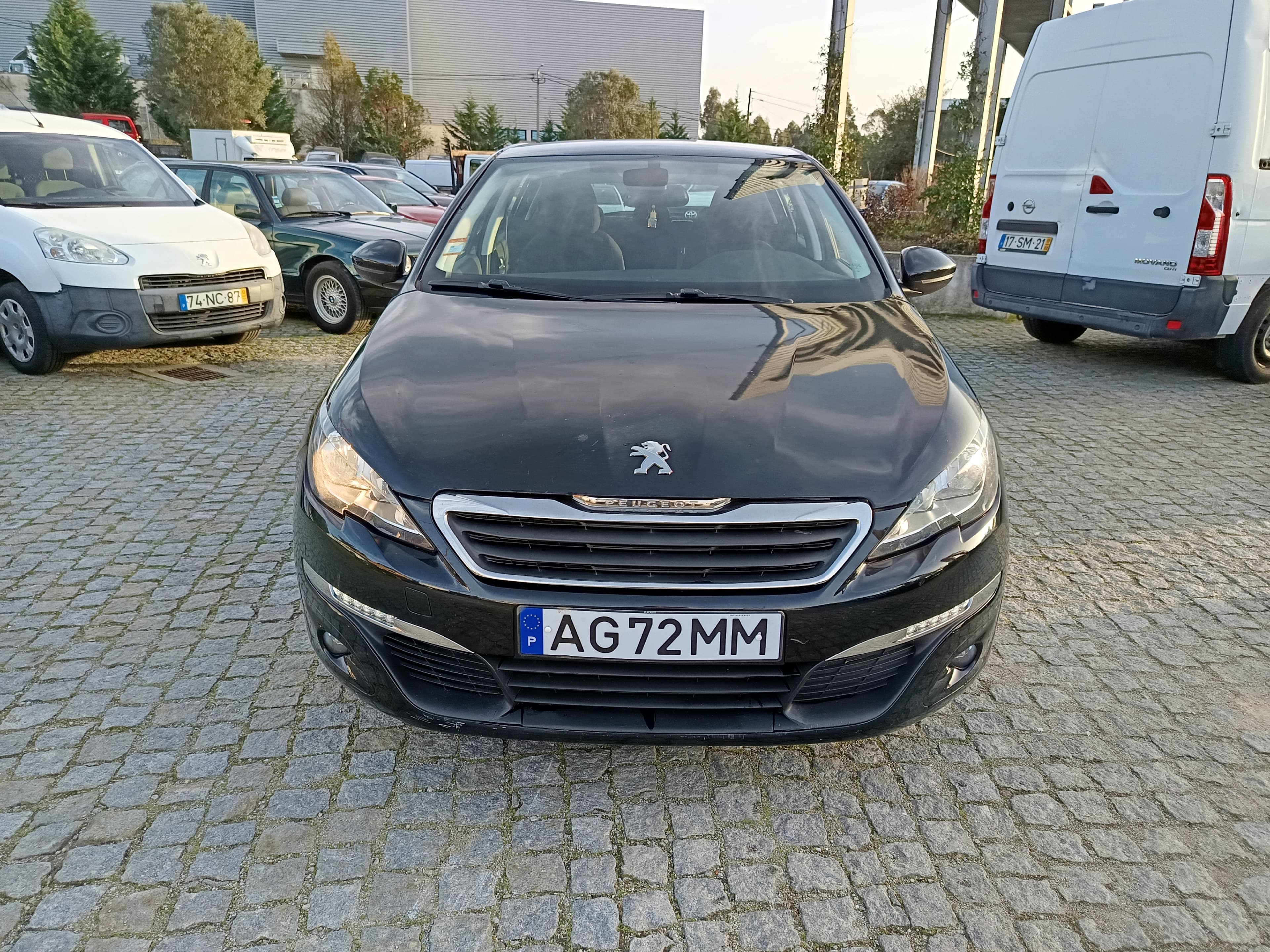 Peugeot 308 1.6 BlueHDi · Ano 2016 — image 2