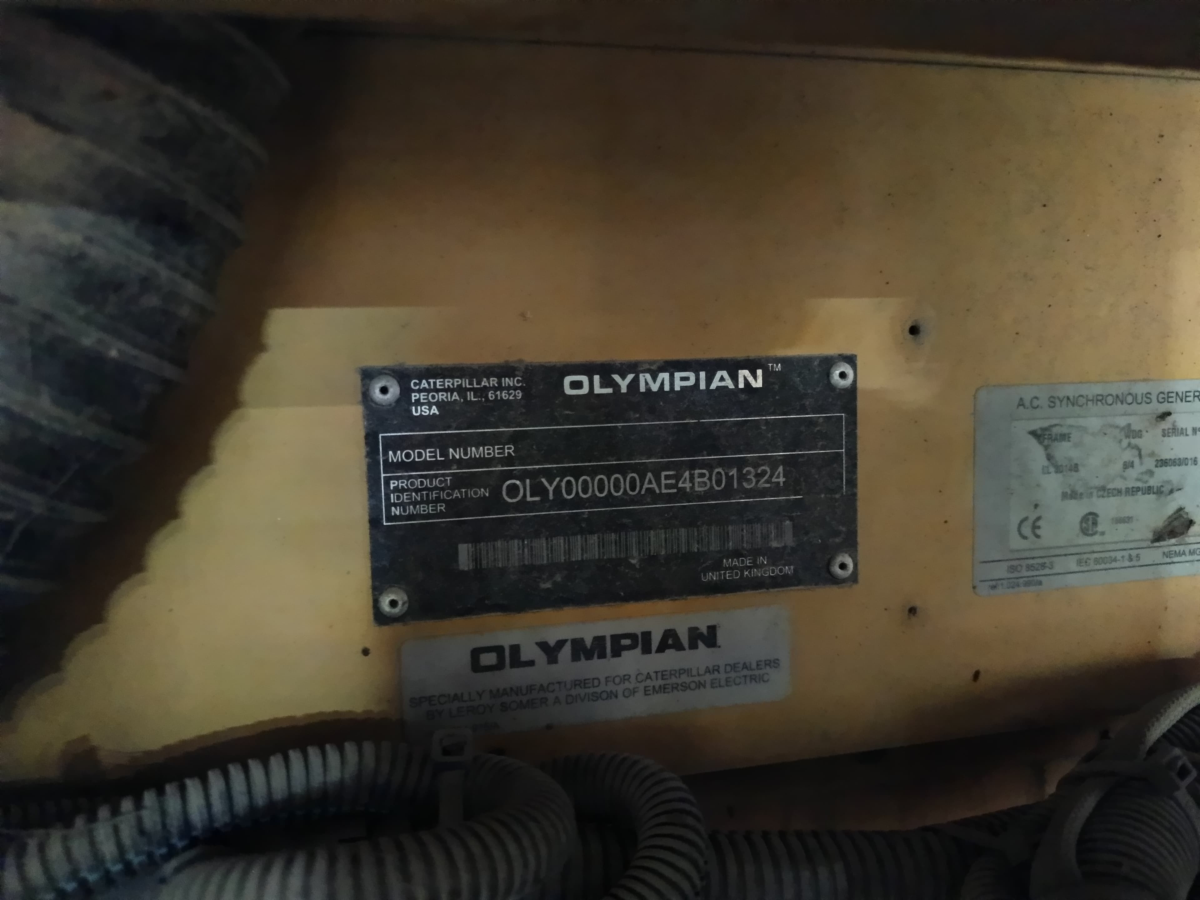 Gerador Olympian 100 kVA · Ano 2009 — imagem 9