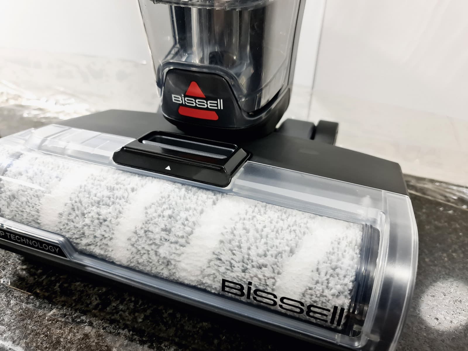 Aspirador Vertical All-in-One Bissel CrossWave — imagem 5