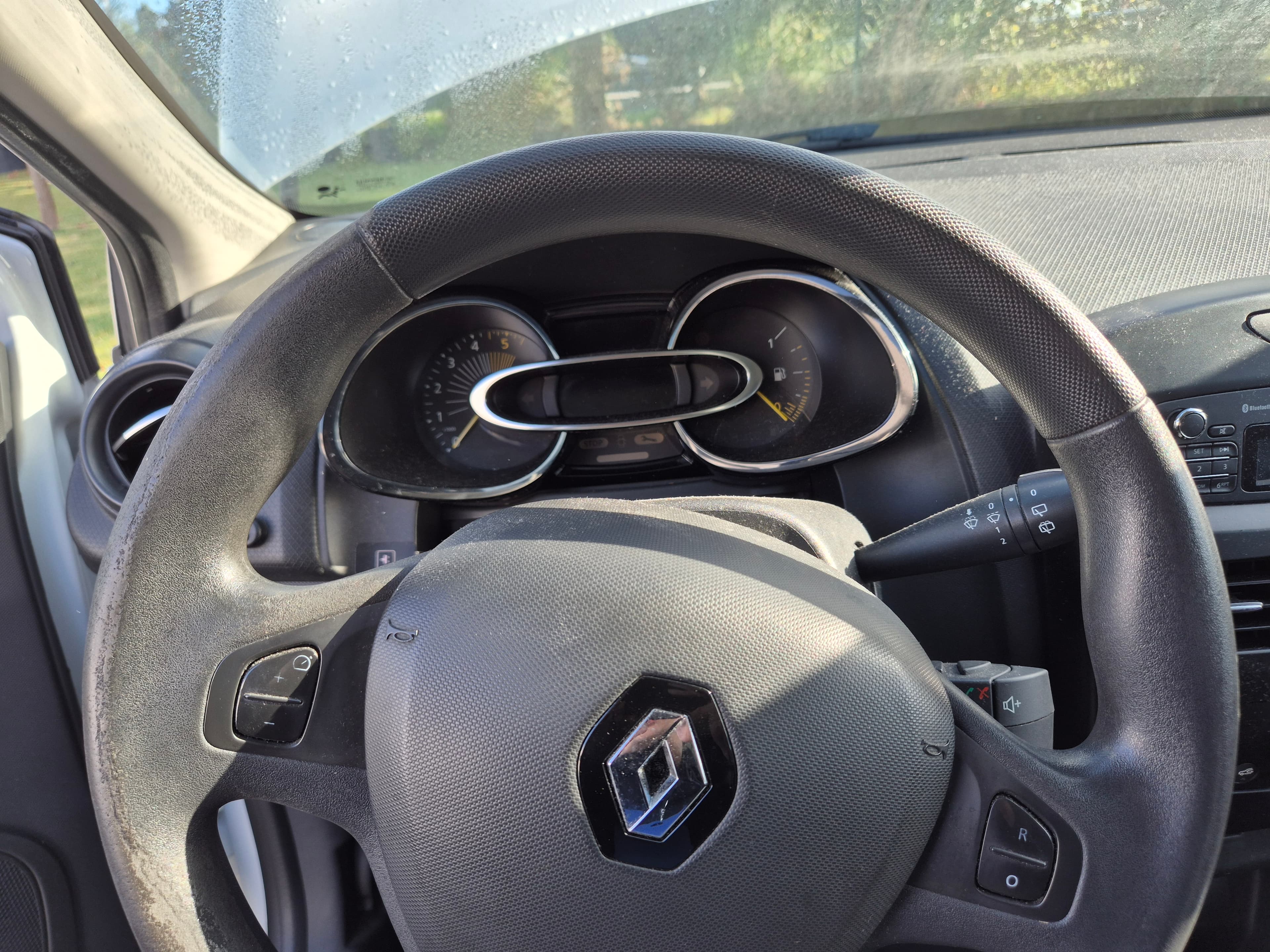 Renault Clio · Ano 2015 — imagem 24