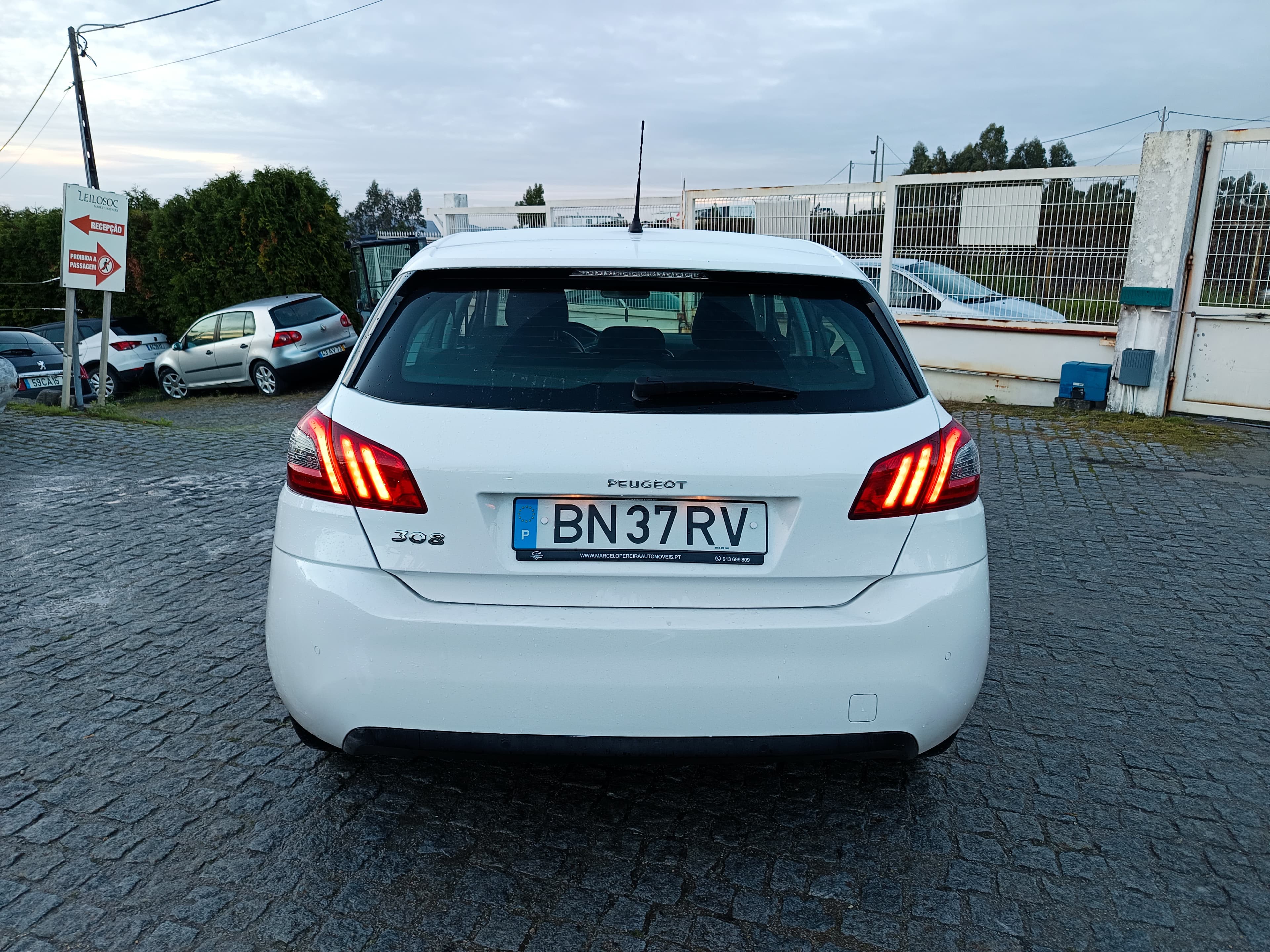 Peugeot 308 1.5 BlueHdi · Ano 2020 — imagem 5