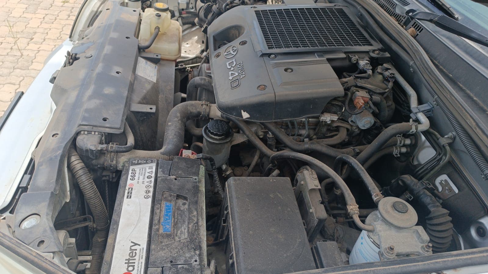Toyota Ractis - 2012 — imagen 10