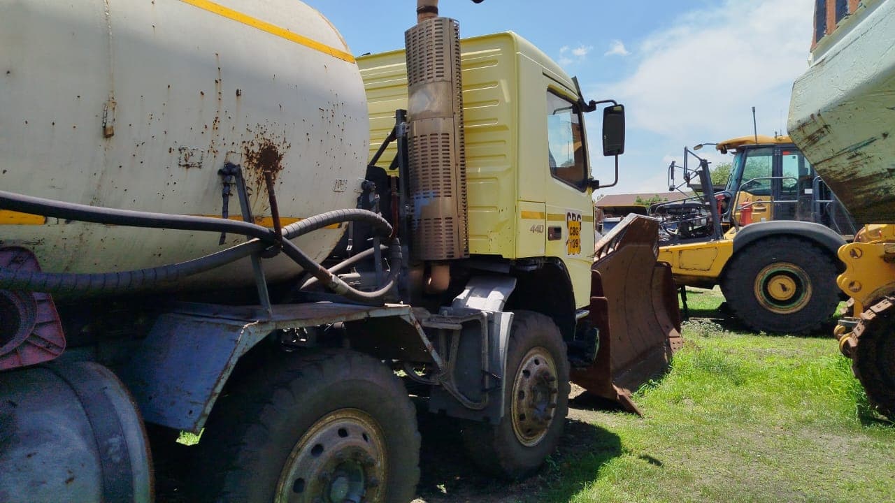 Camião tanque Volvo FMX — image 17