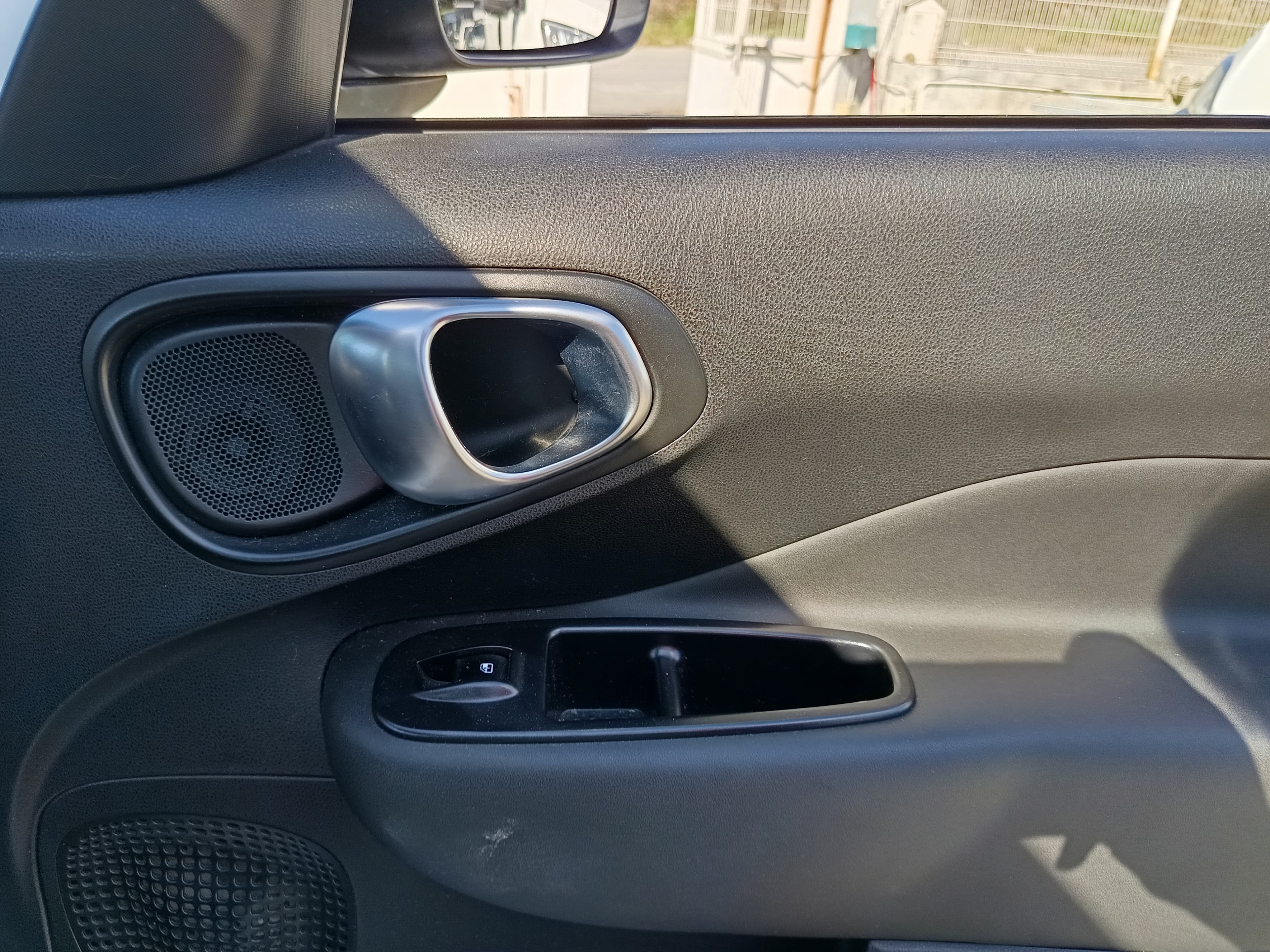 Fiat 500 L · Ano 2019 — imagen 24
