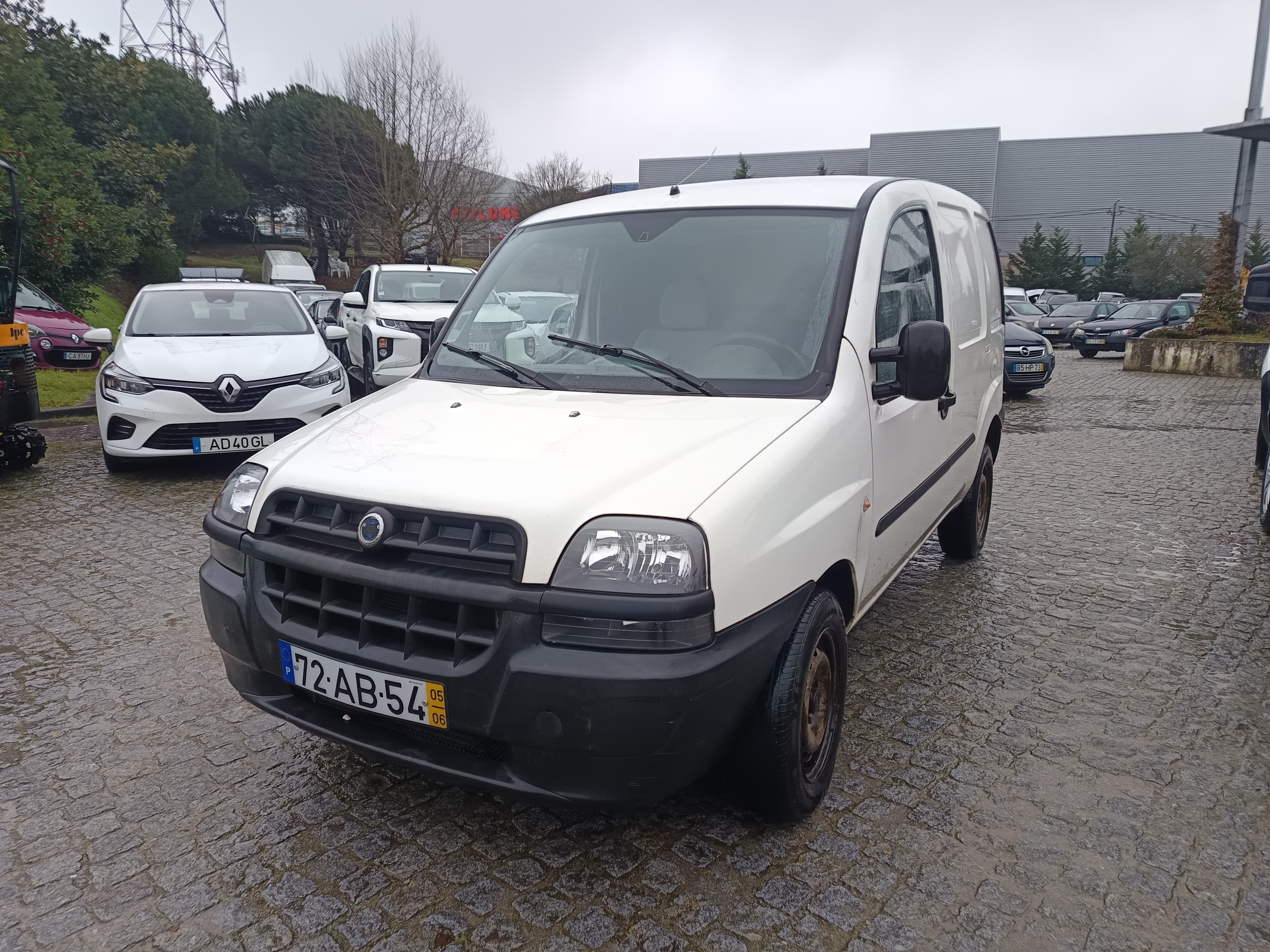 Fiat Doblo I Cargo (223) 1.9 JTD · Ano 2005 — image 1
