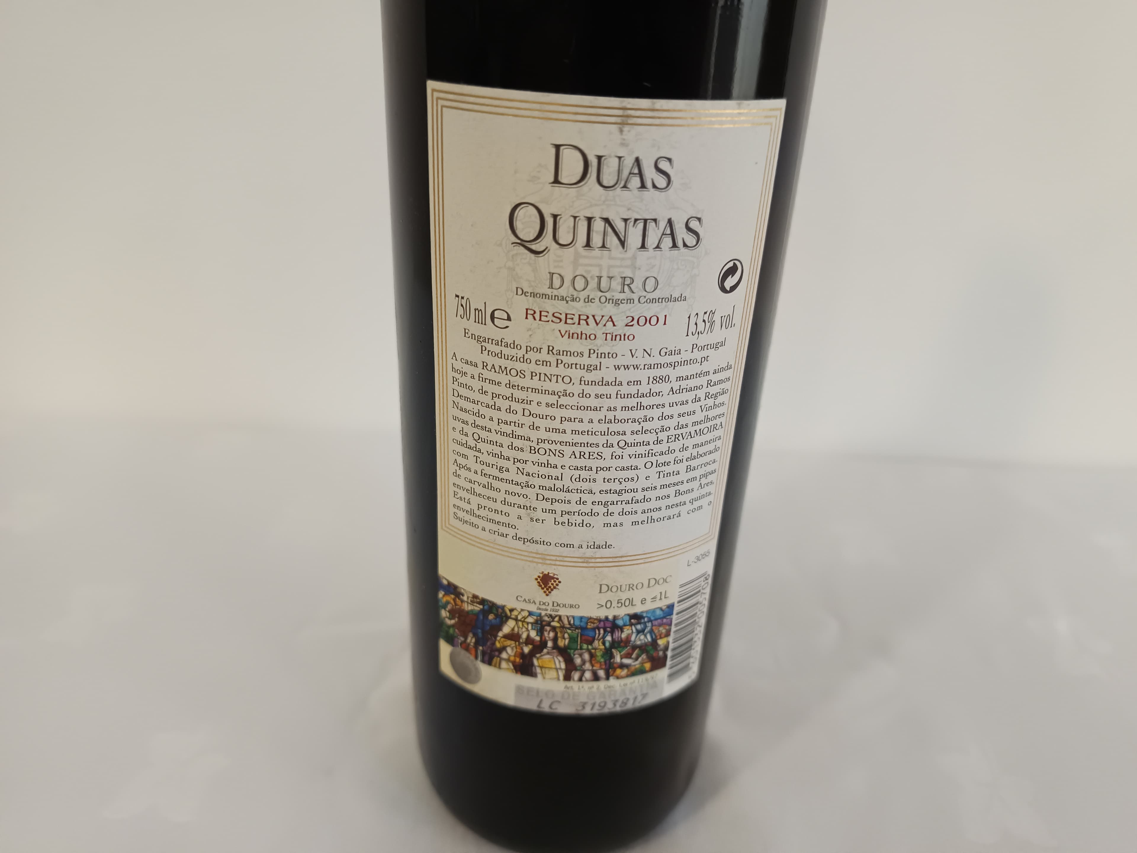 Bouteille de vin rouge Duas Quintas Douro Reserva 2001 — image 3