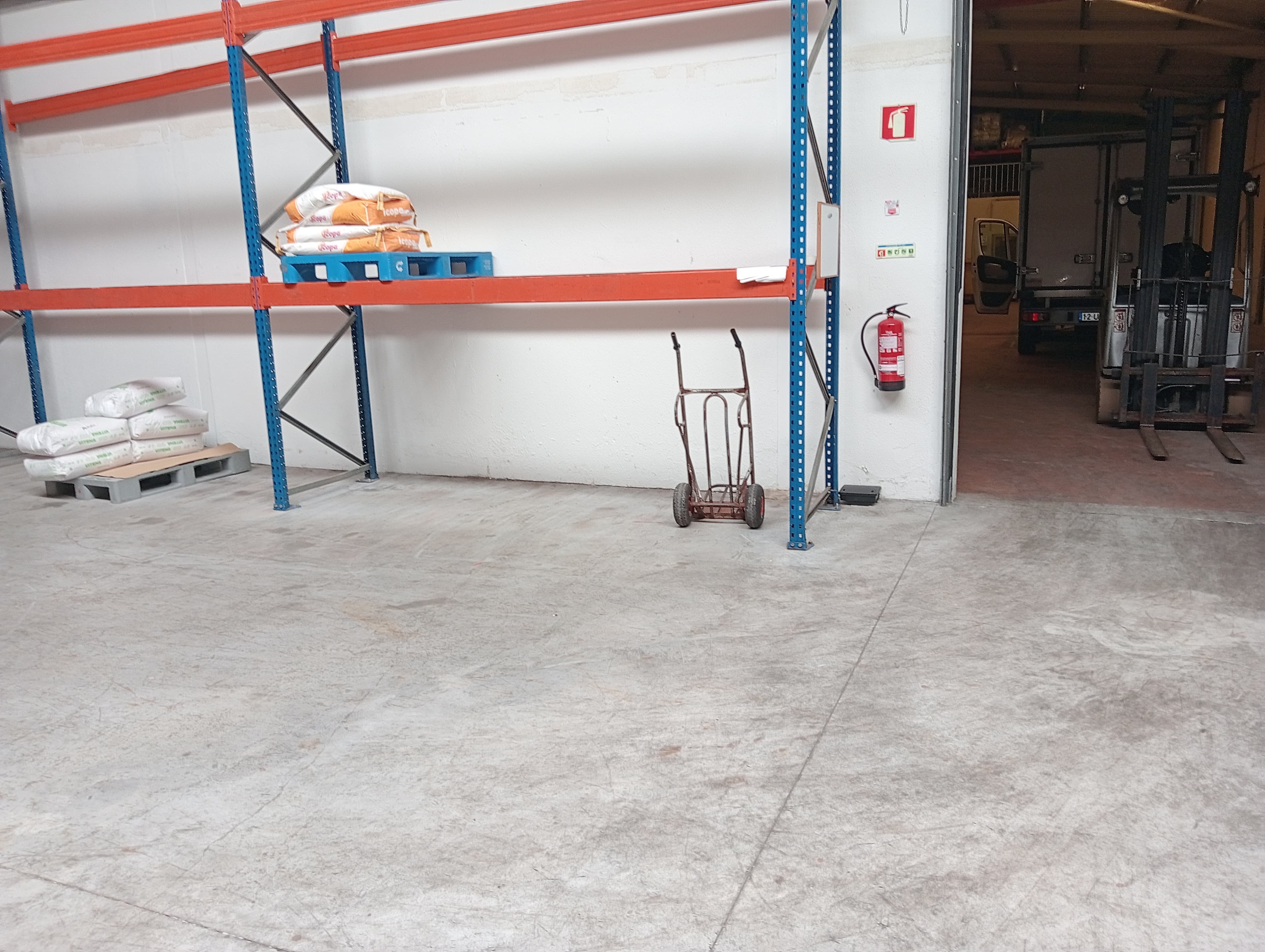 Equipamento Industrial e de Escritório — imagem 17