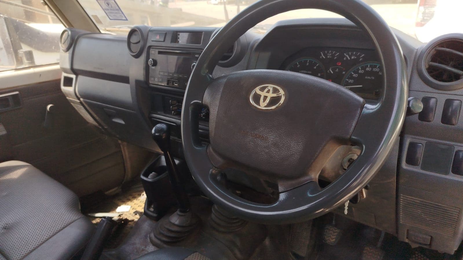Toyota Land Cruiser 3,18m - 2013 — imagem 17
