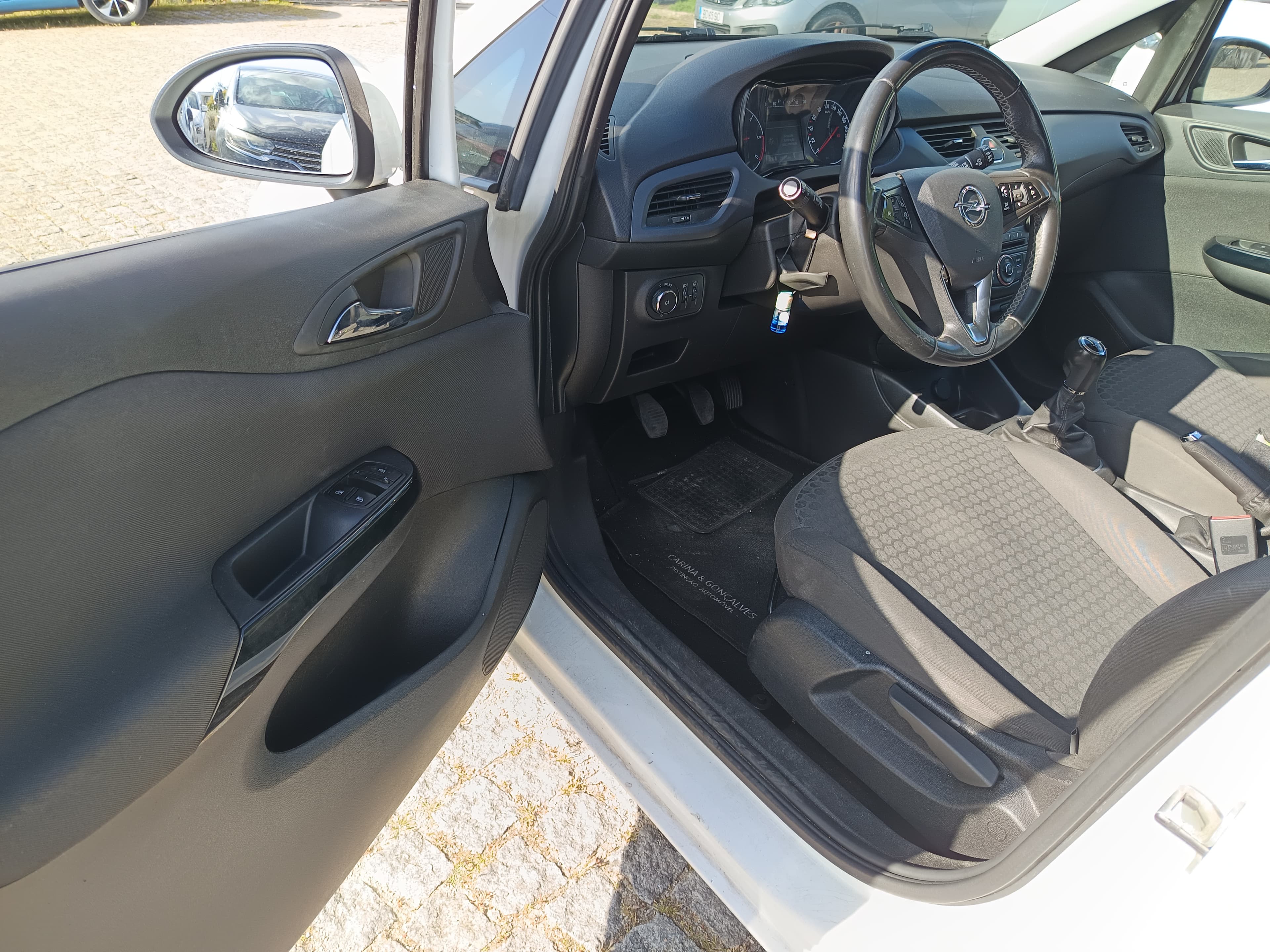 Opel Corsa · Ano 2018 — imagen 31