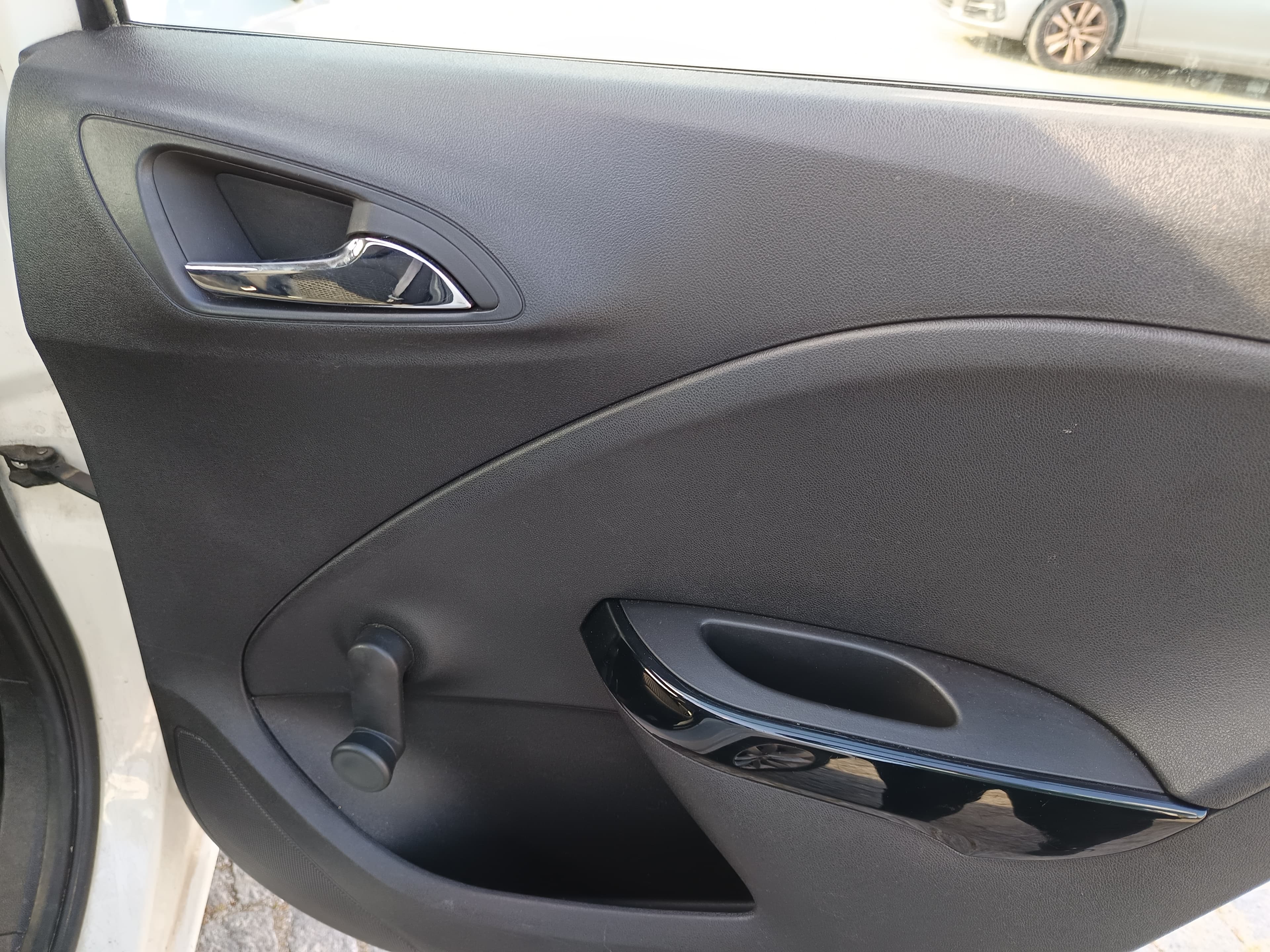 Opel Corsa · Ano 2018 — imagen 22