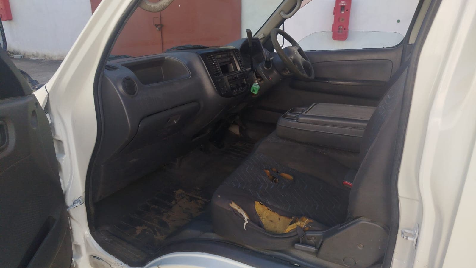 Nissan Caravan 2.50m - 2006 — image 9
