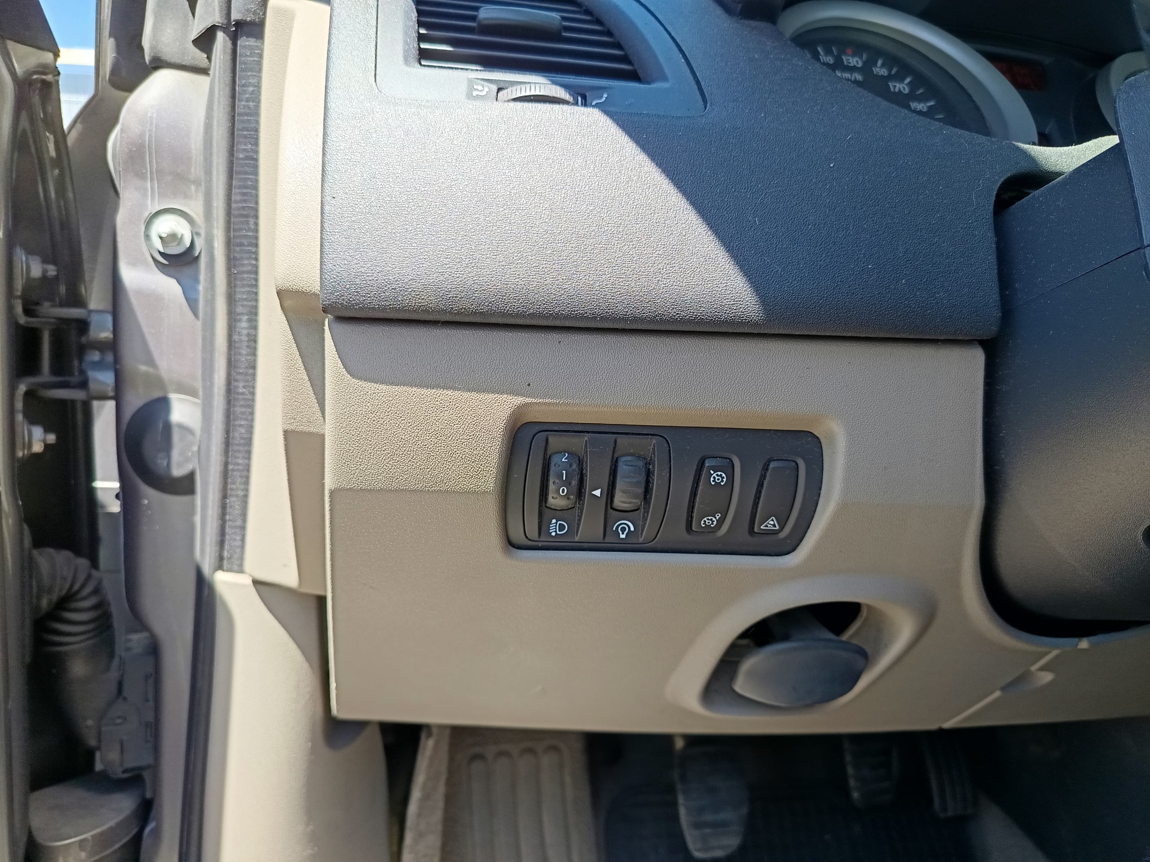 Renault Megáne Cabrio · Ano 2004 — image 46