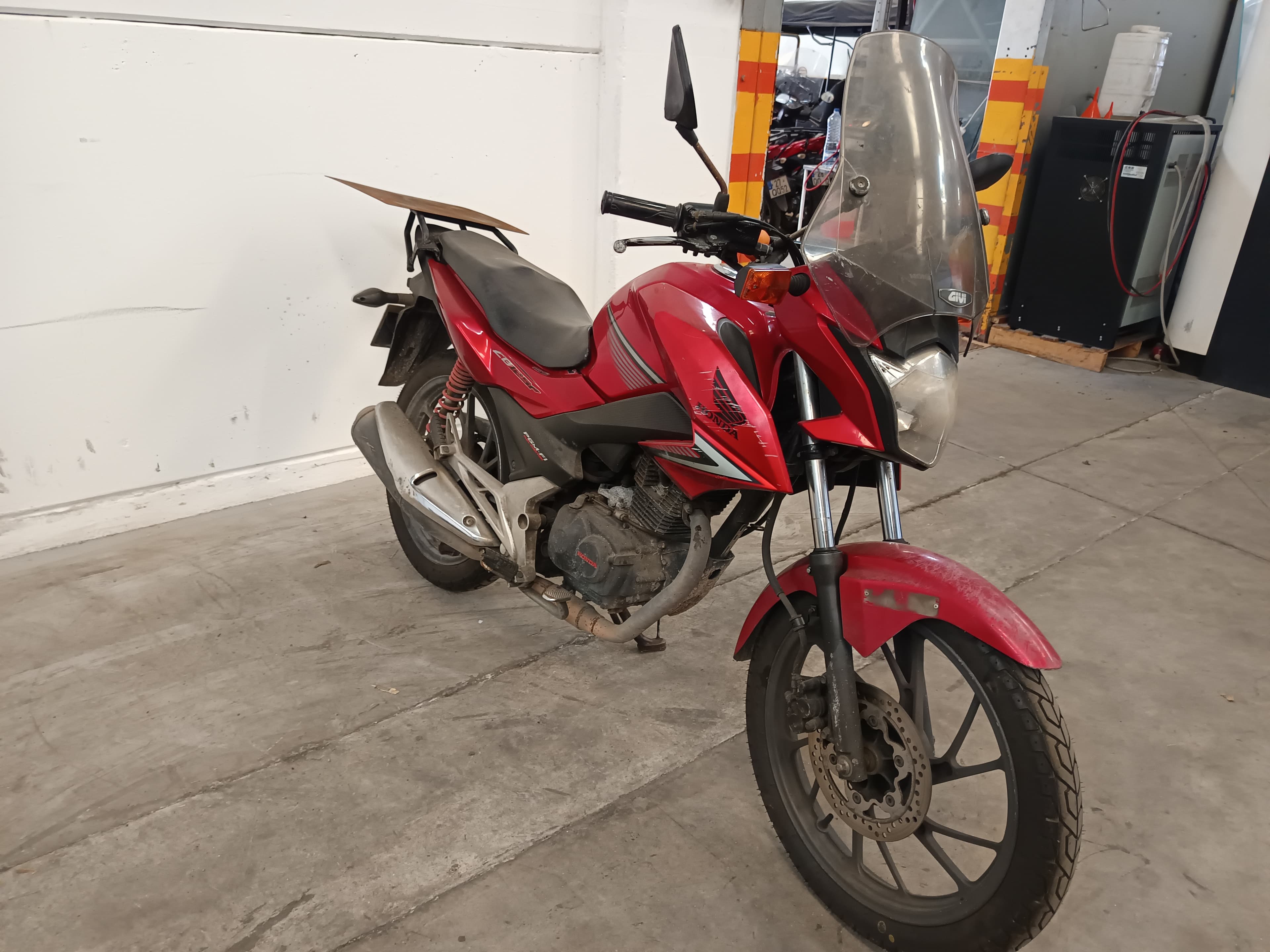 Honda CBF 125 · Année 2015 — image 2