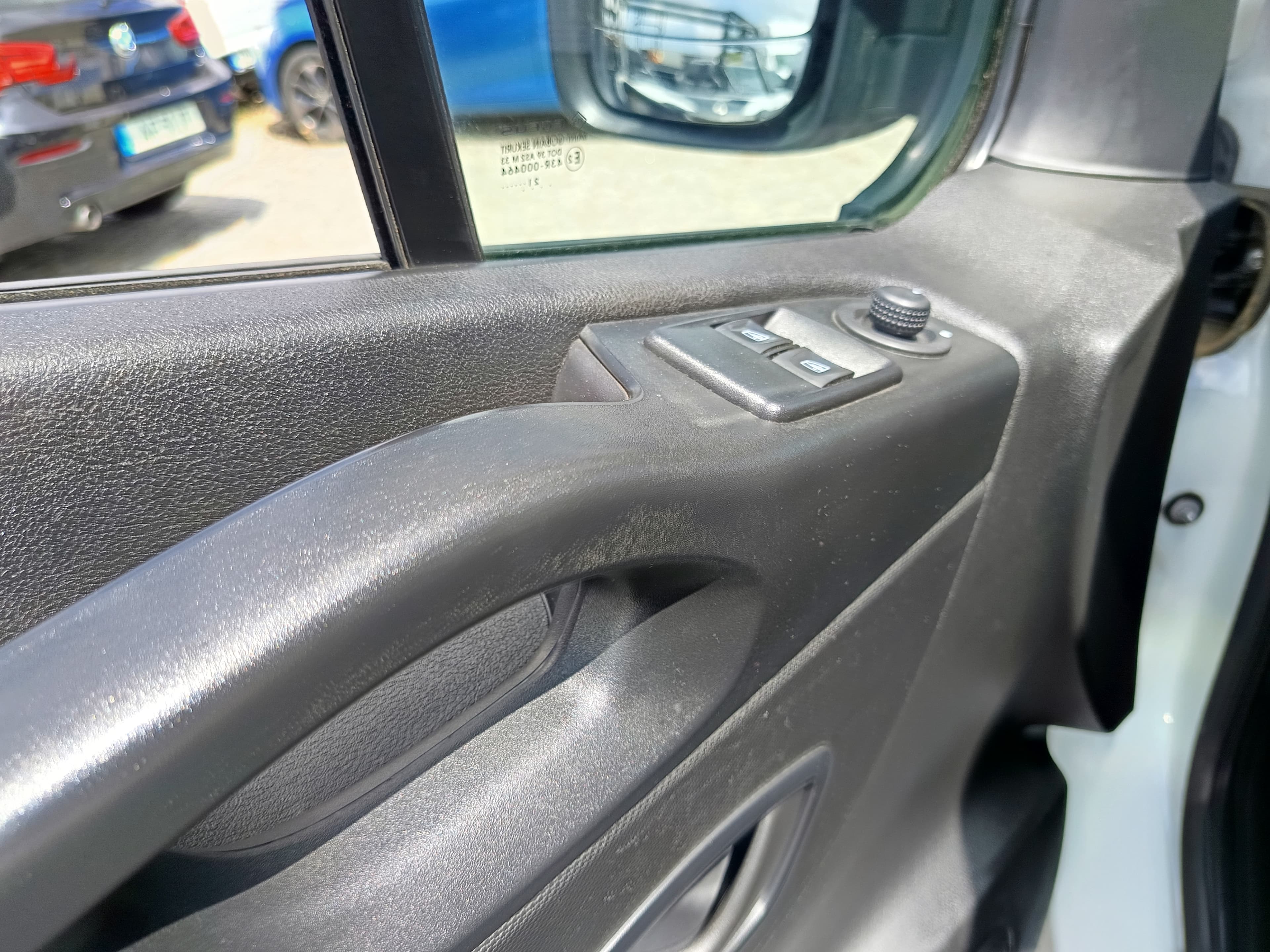 Renault Trafic · Ano 2021 — imagen 24