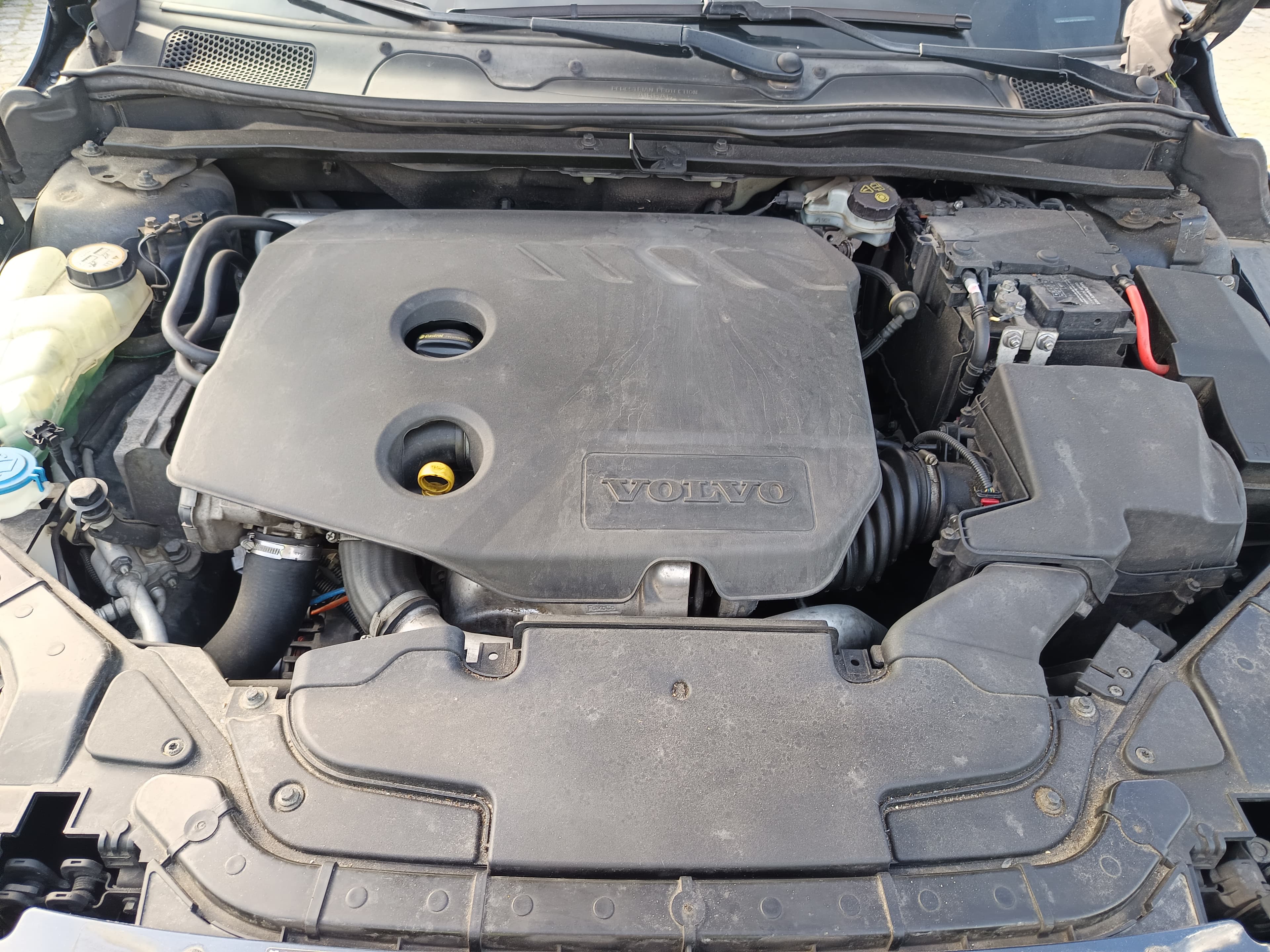Volvo V40 · Ano 2014 — image 21