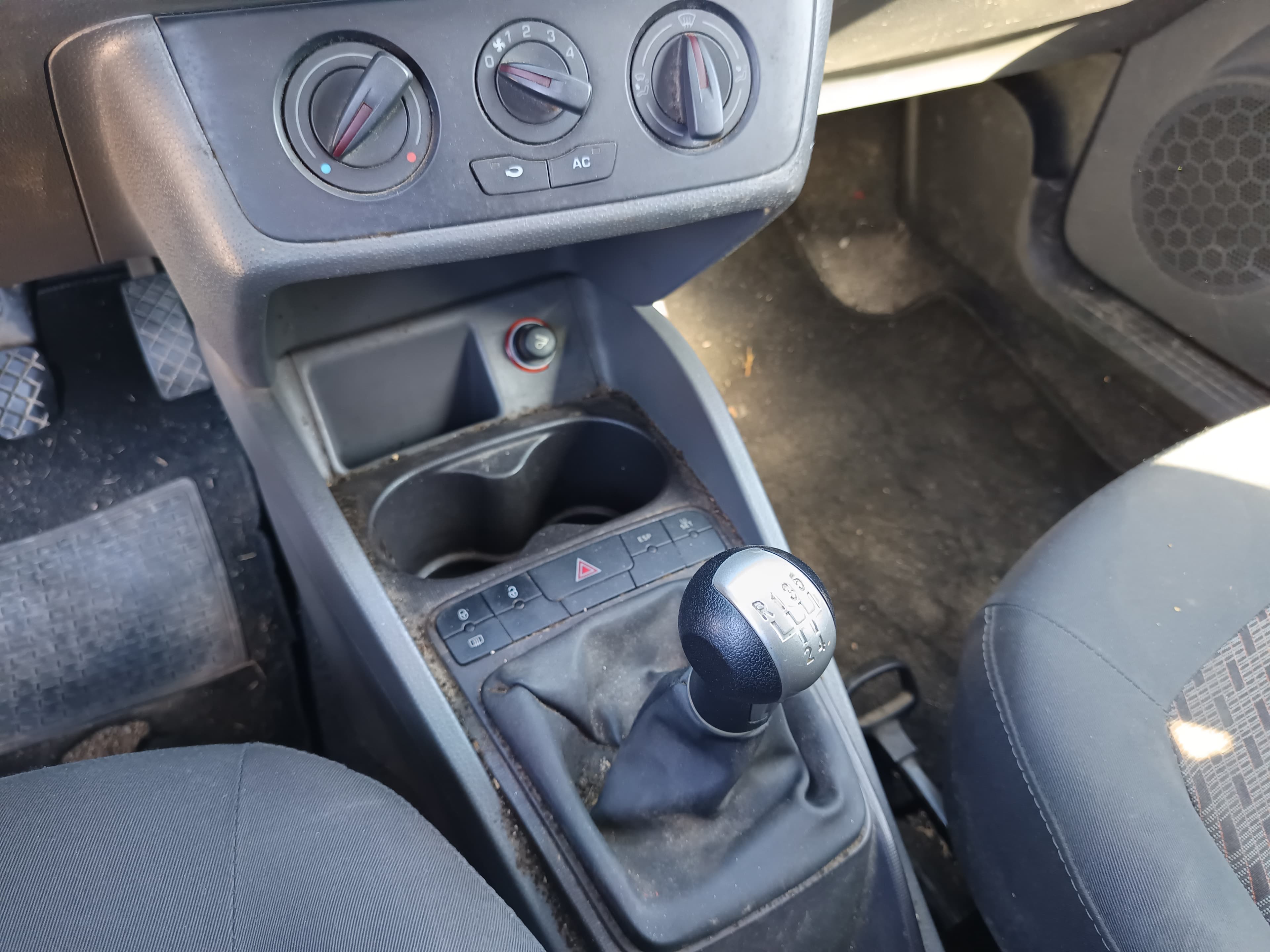 Seat Ibiza · Ano 2009 — image 36