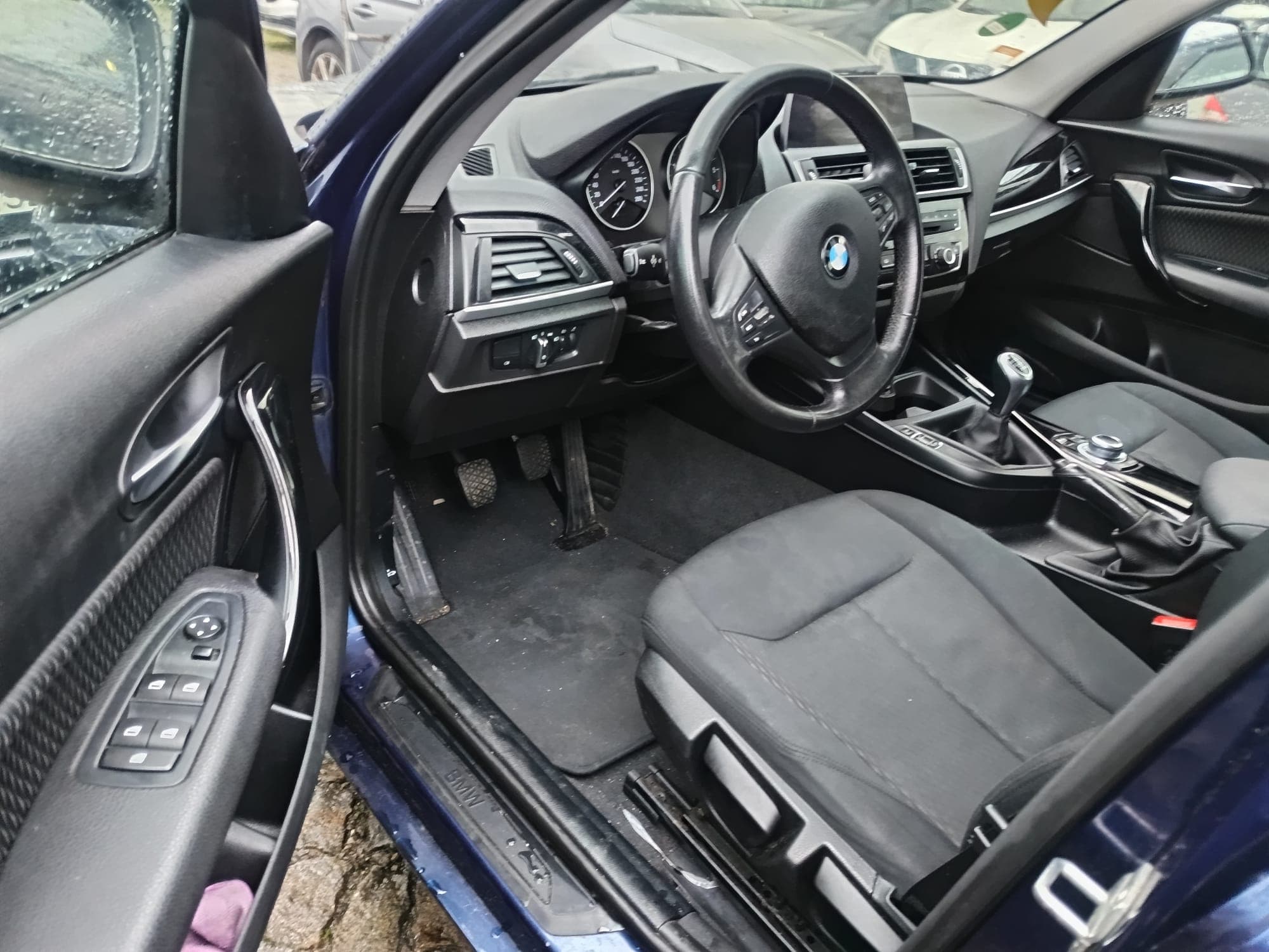 BMW 116 d · Ano 2016 — image 29
