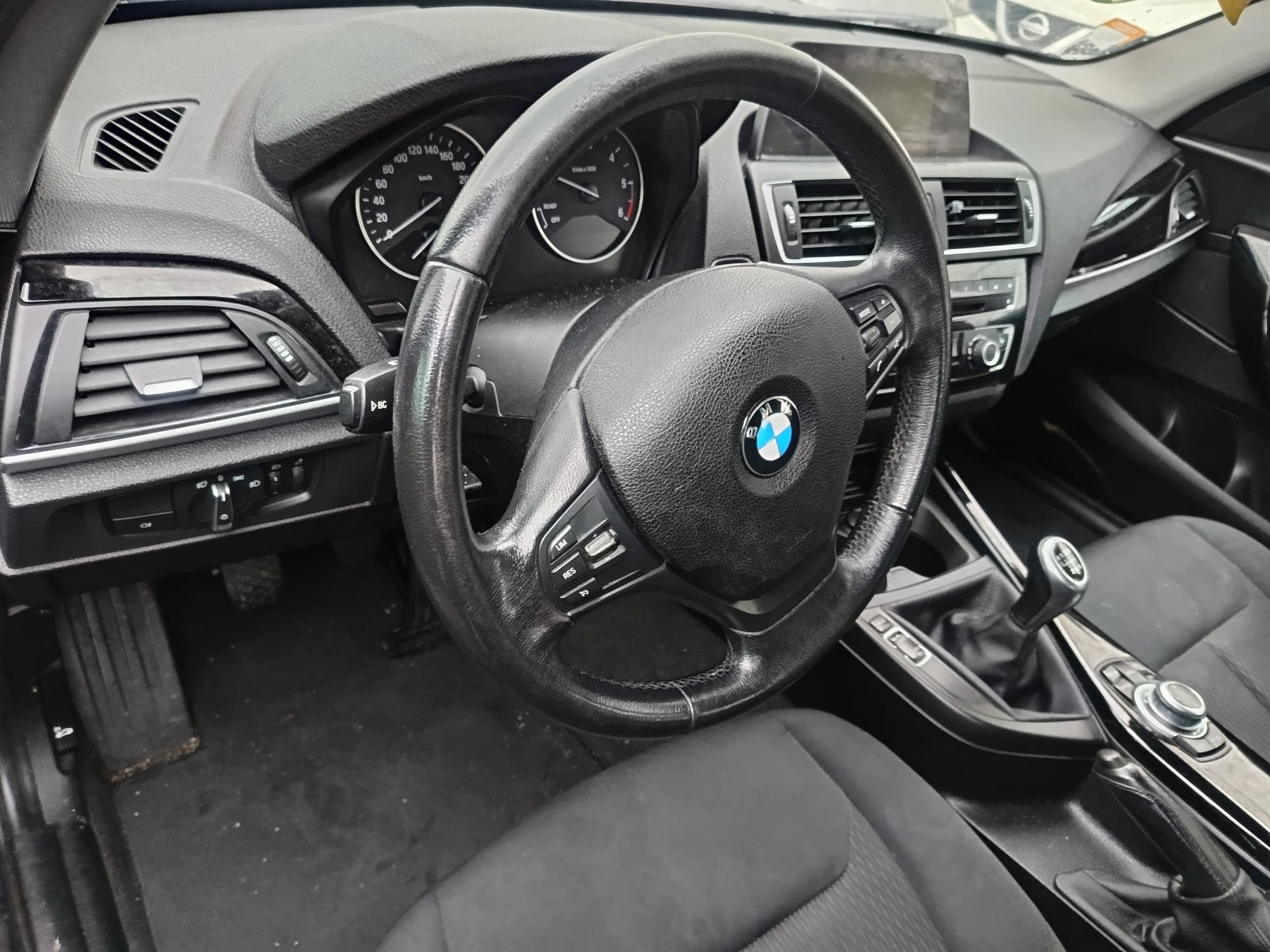 BMW 116 d · Ano 2016 — image 26