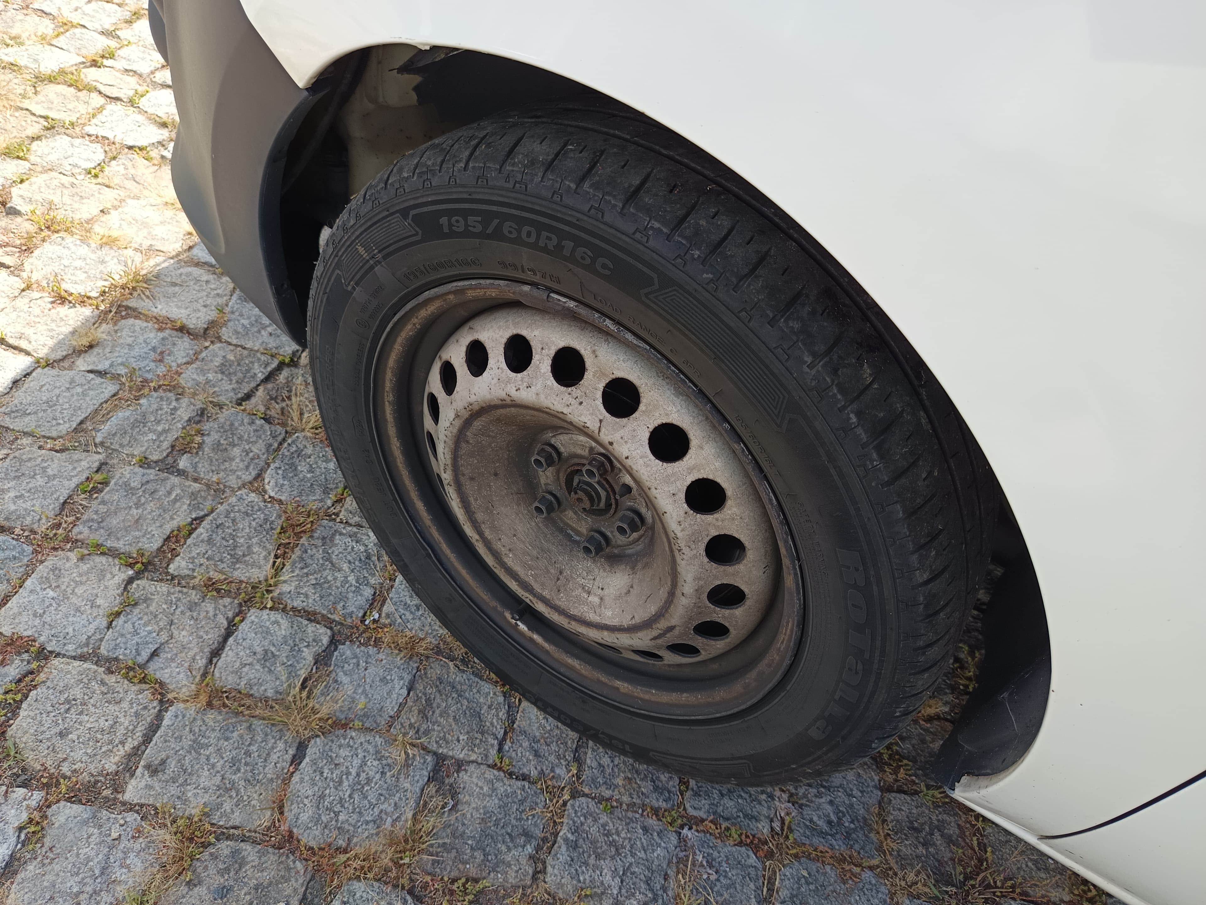 Opel Combo 1.6 CDTI · Ano 2016 — imagen 17