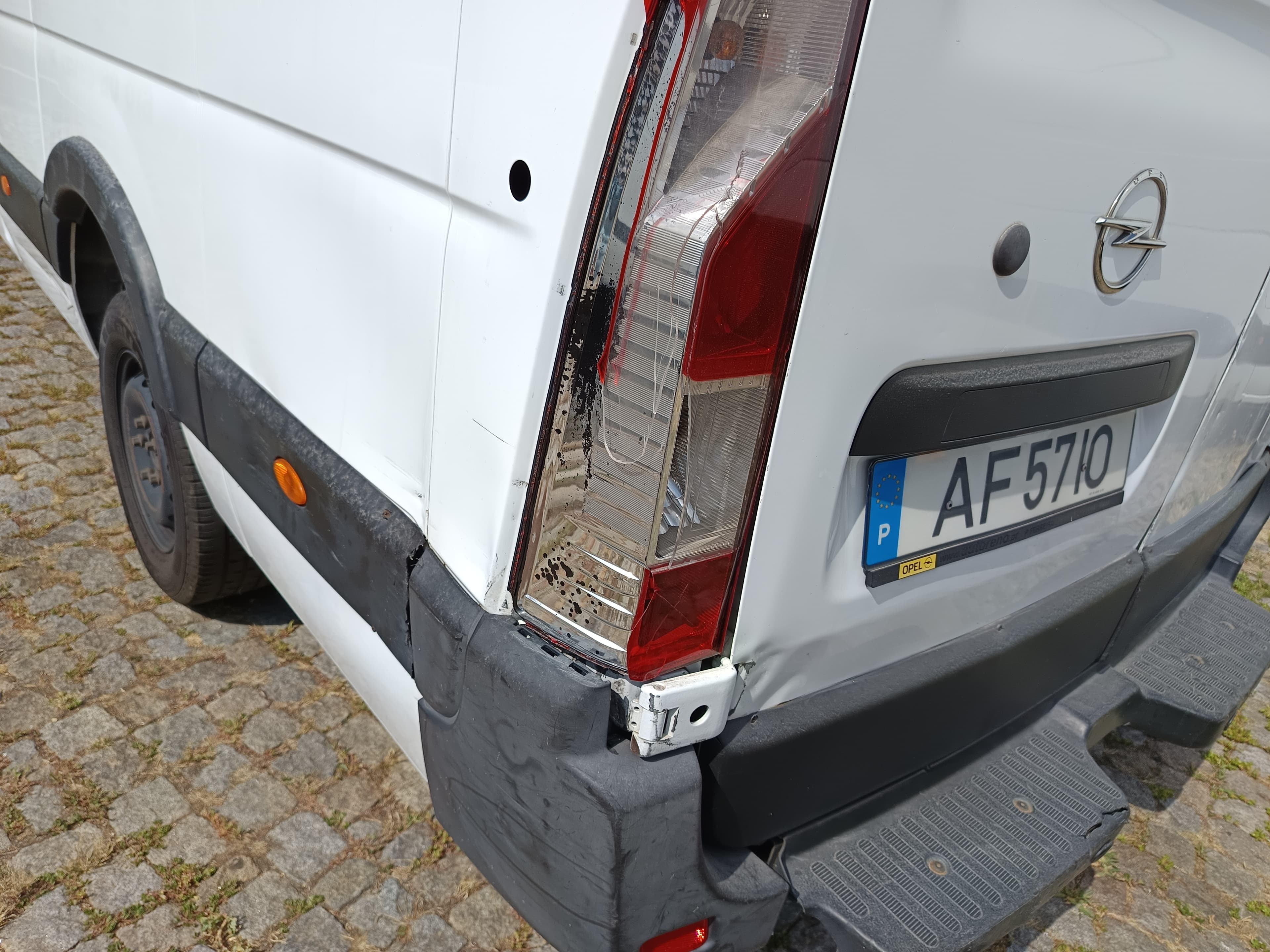 Opel Movano Turbo D · Ano 2021 — imagen 18