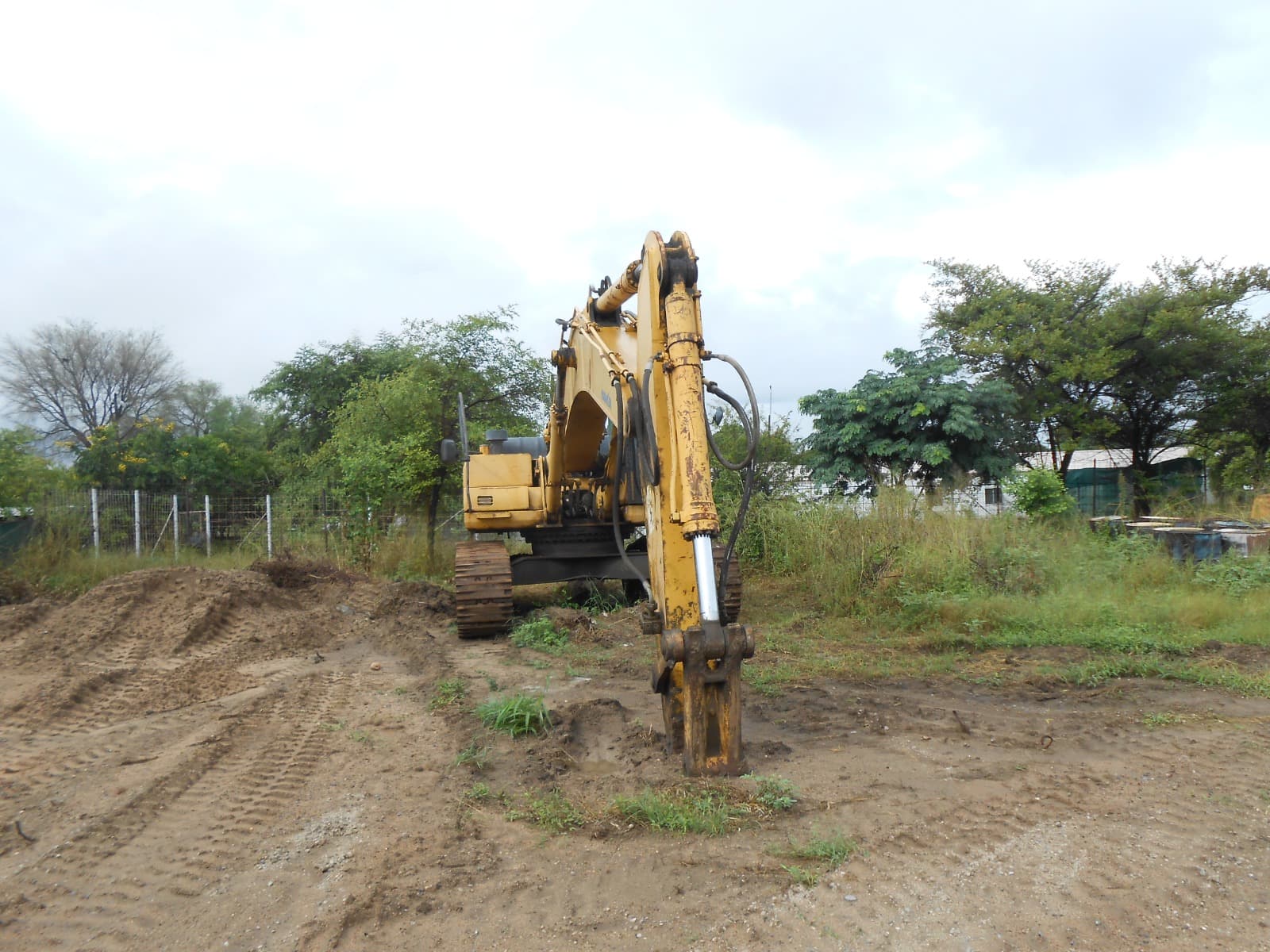 Excavator 30t - 2007 — imagem 10