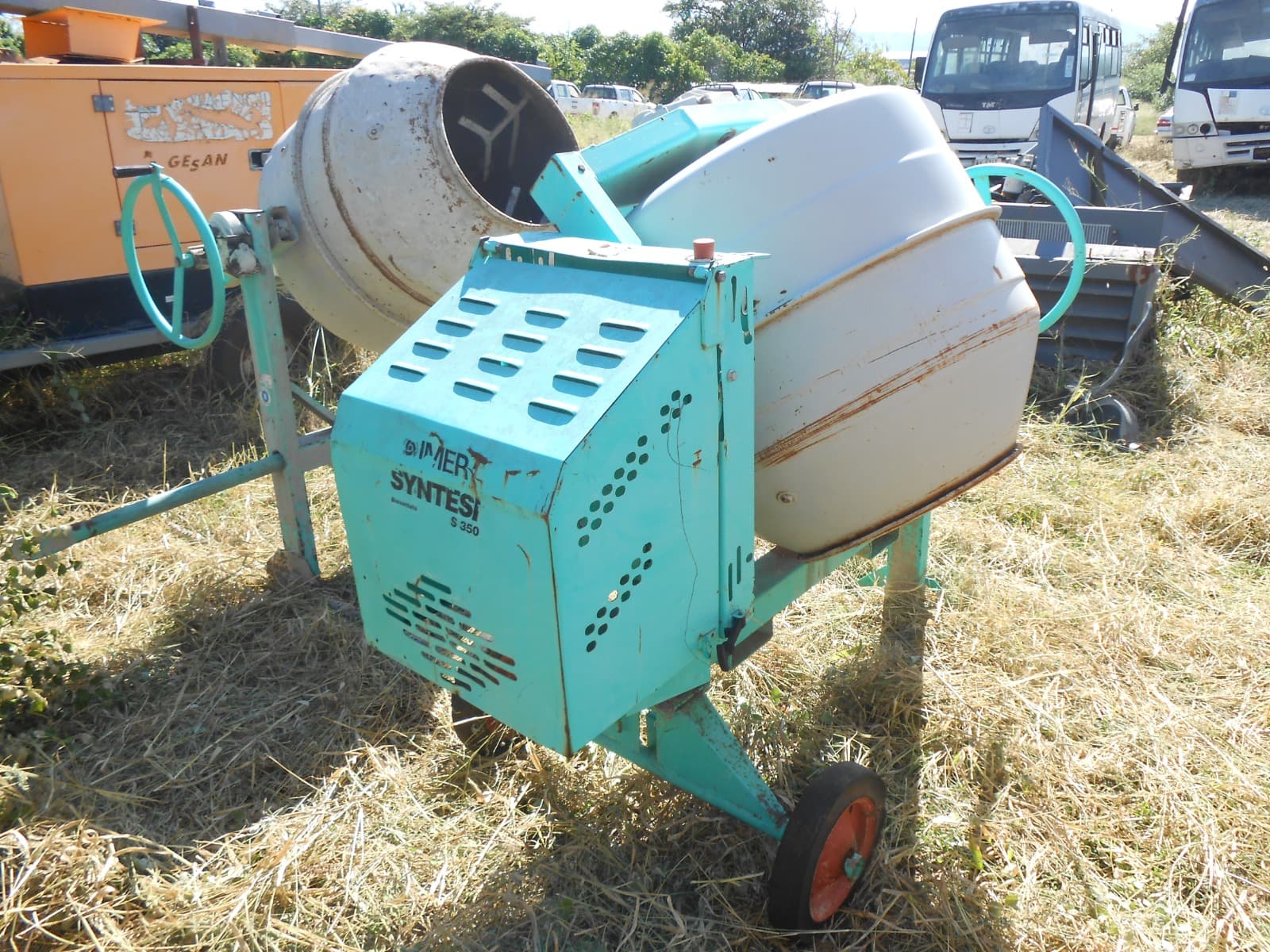 Concrete Mixer - 2013 — imagem 2
