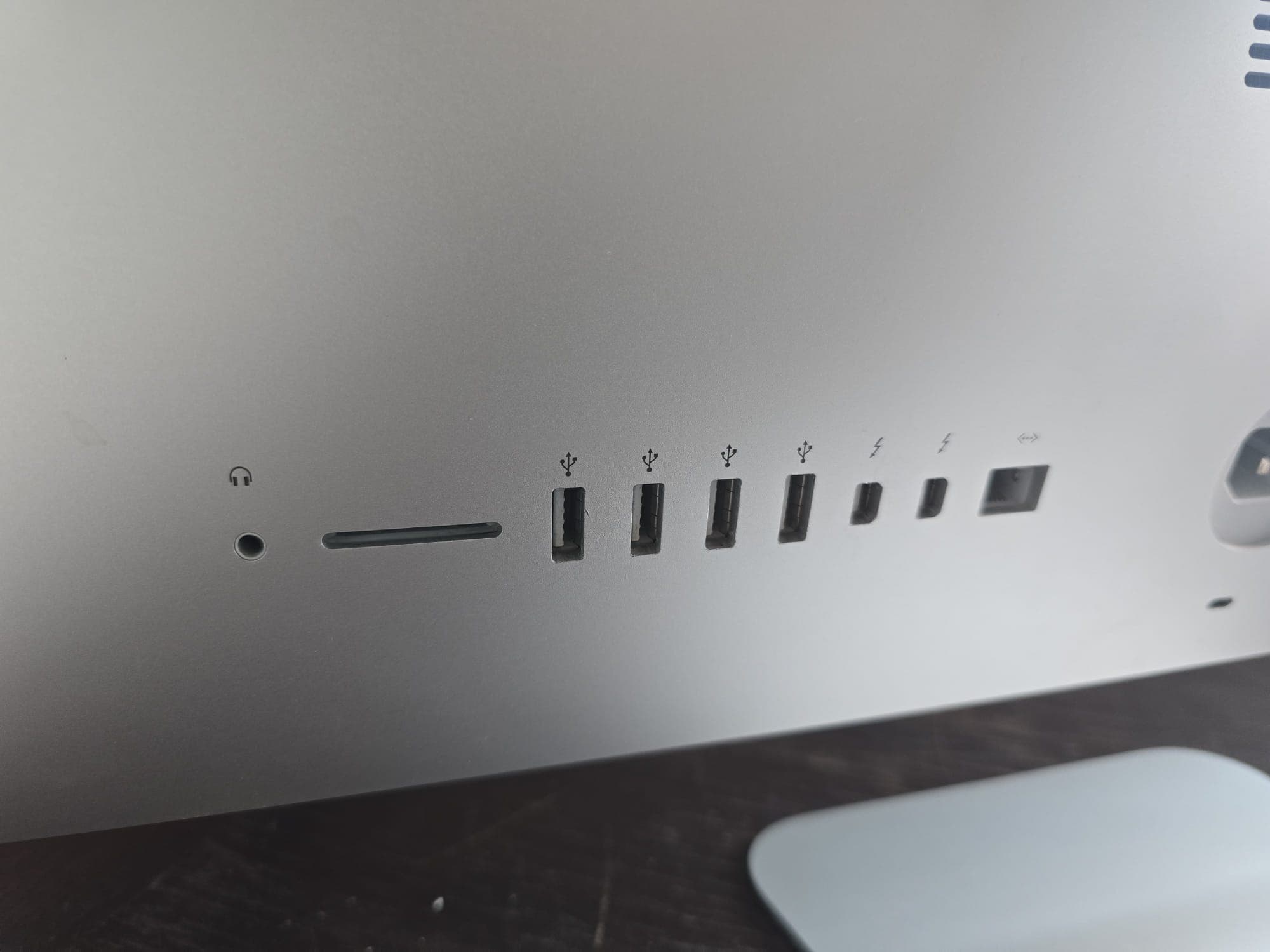 Ordinateur Apple iMac (16.2) A1418 — image 3