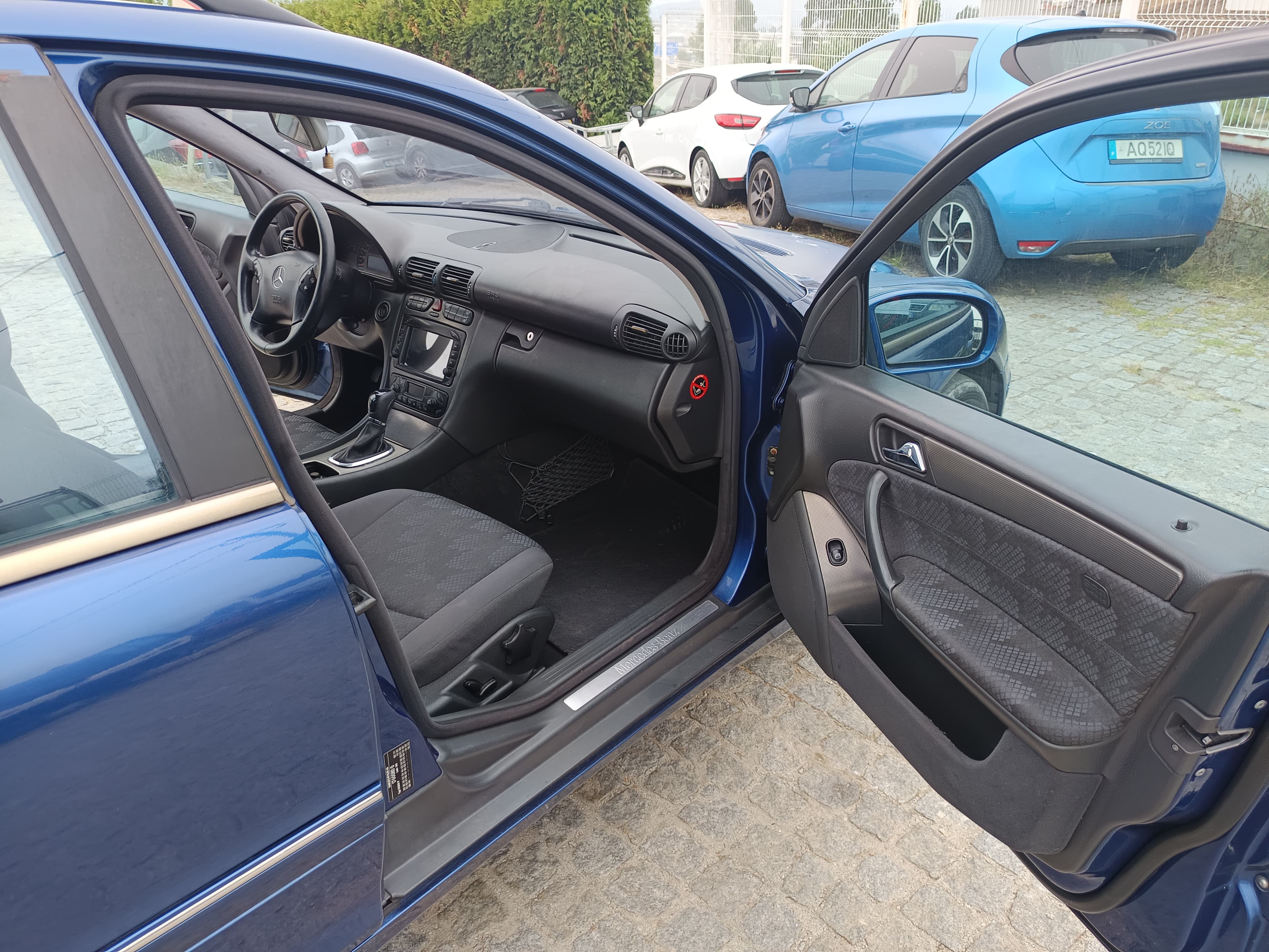 Mercedes-Benz C 220 · Ano 2001 — imagem 34