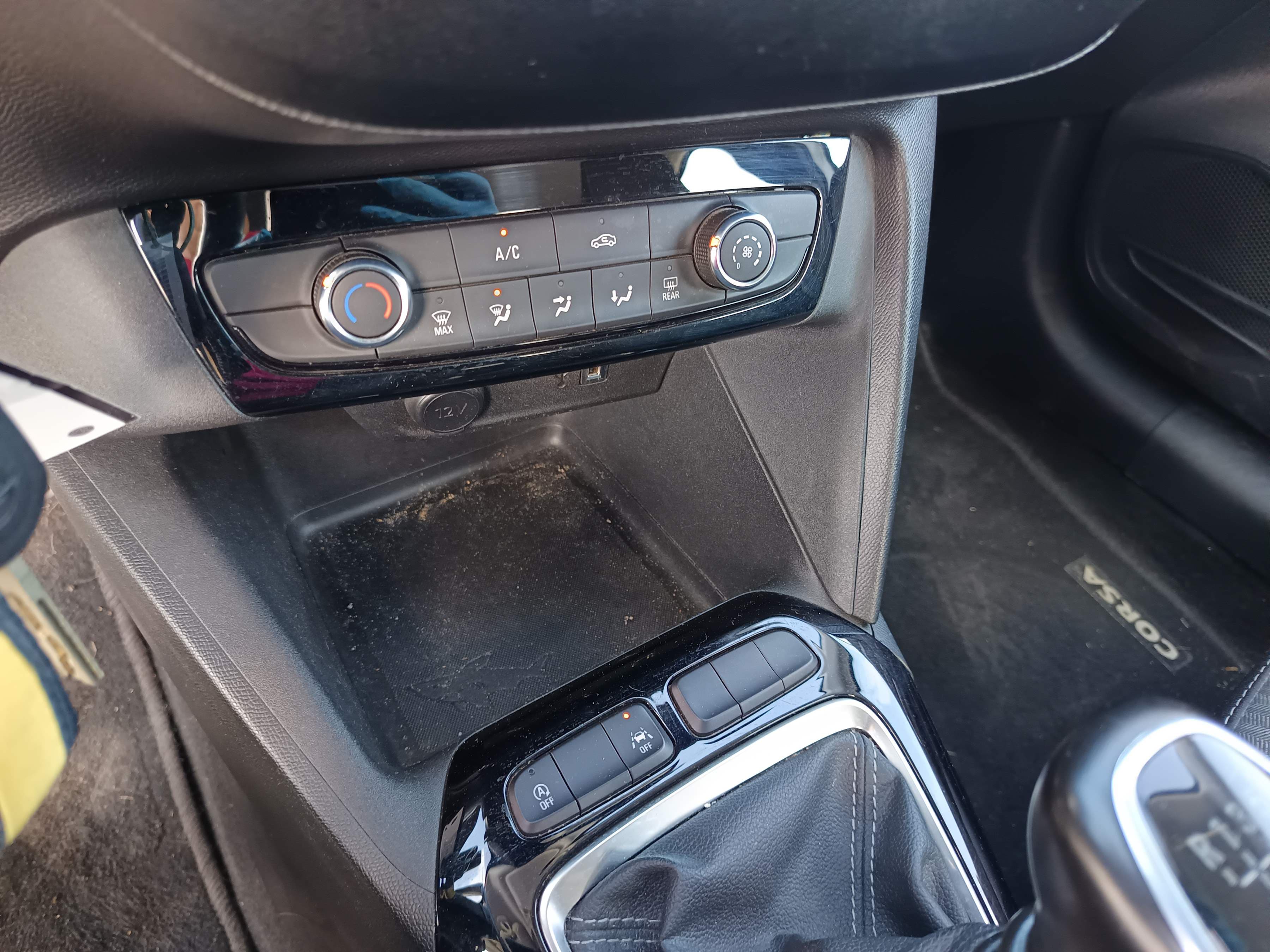 Opel Corsa Edition 1.5D · Année 2022 — image 35