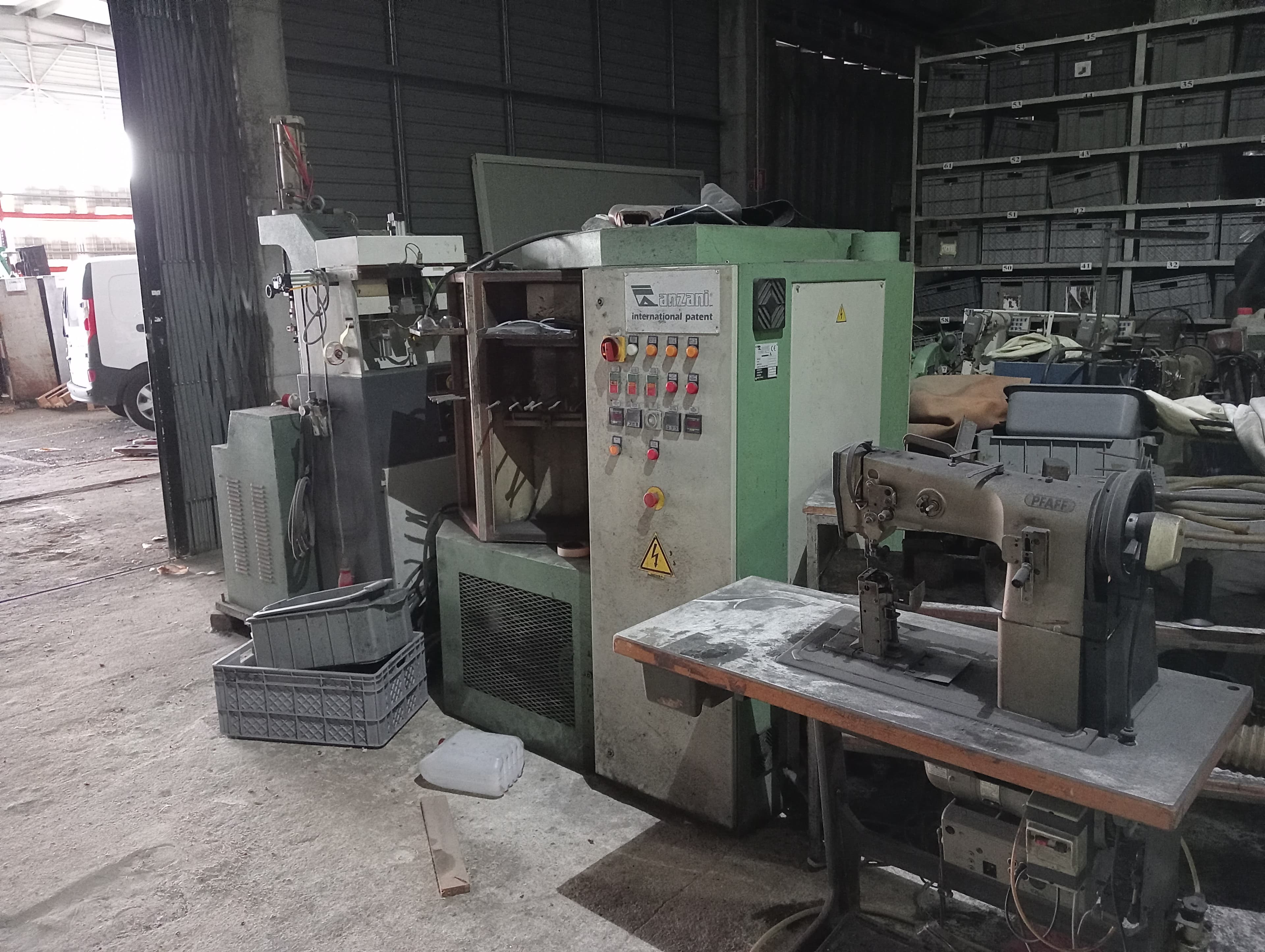 Équipements pour l'Industrie du Chaussure — image 50