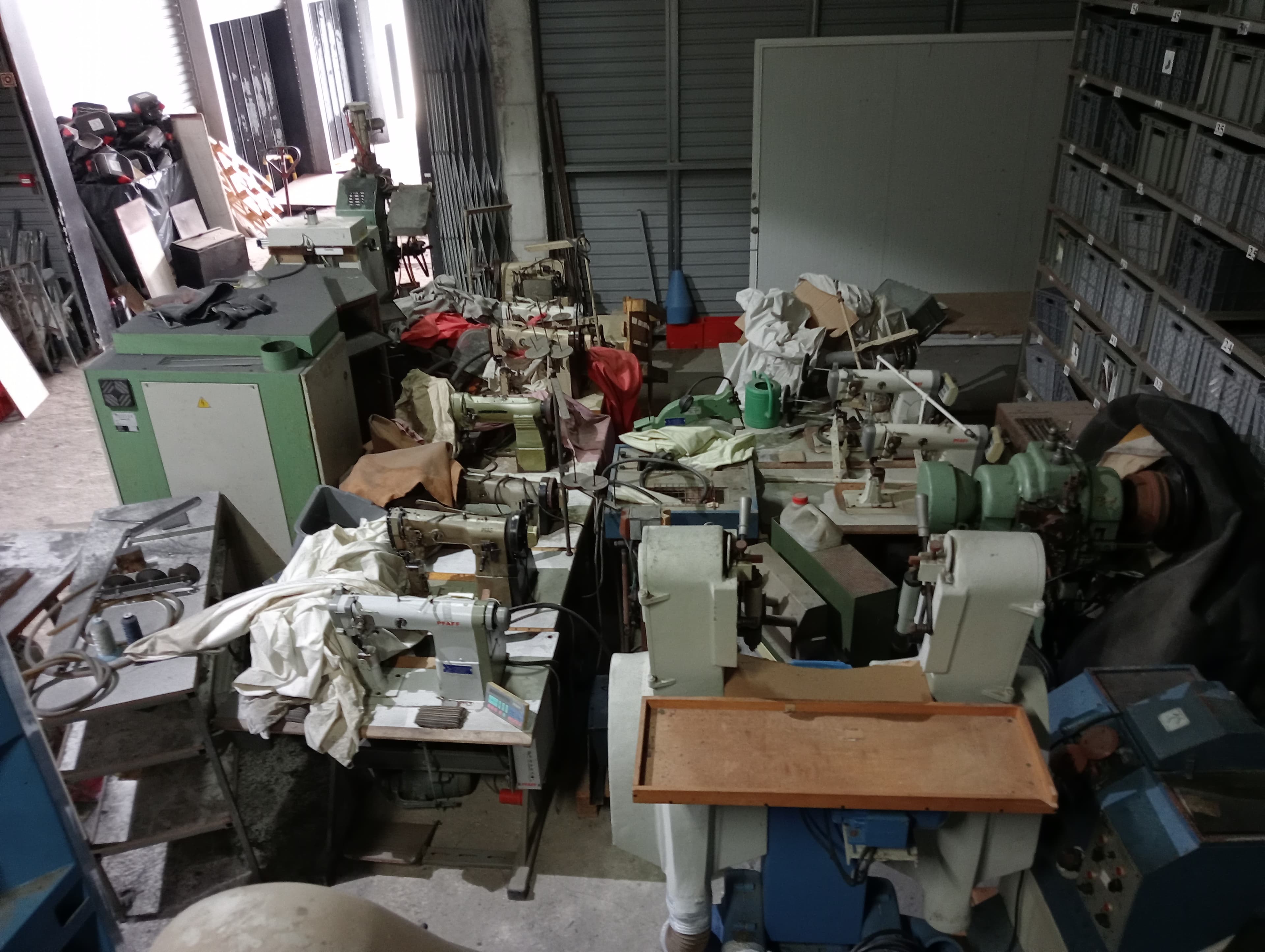 Équipements pour l'Industrie du Chaussure — image 48