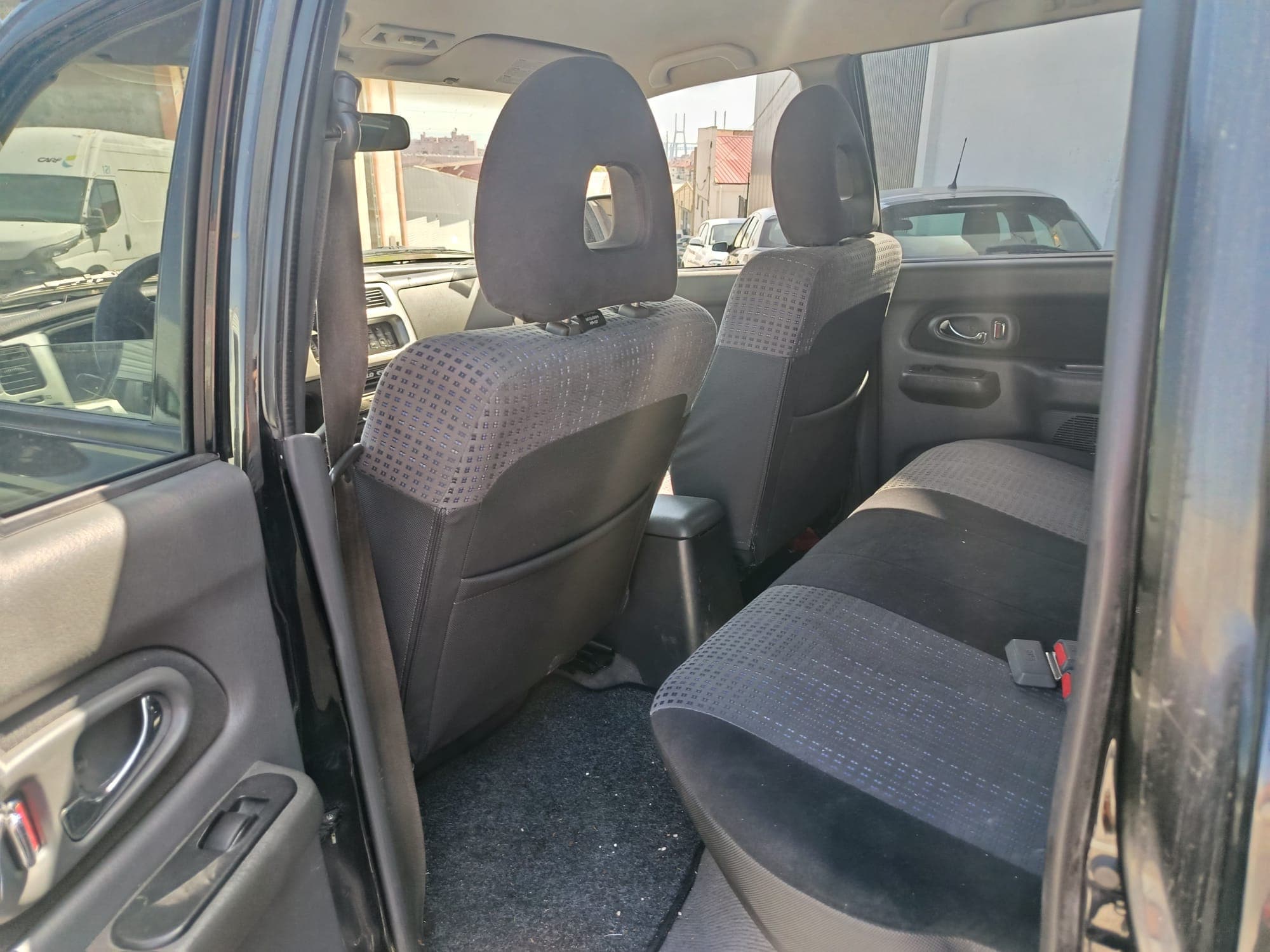 Mitsubishi L 200 · Año 2004 — imagen 22