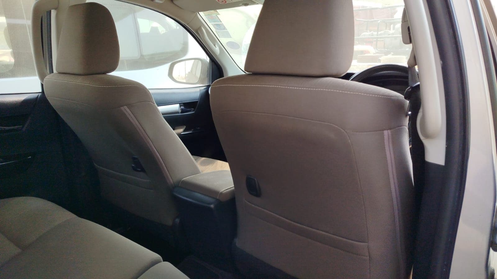 Toyota Hilux Revo 3. 3.30m - 2017 — image 15