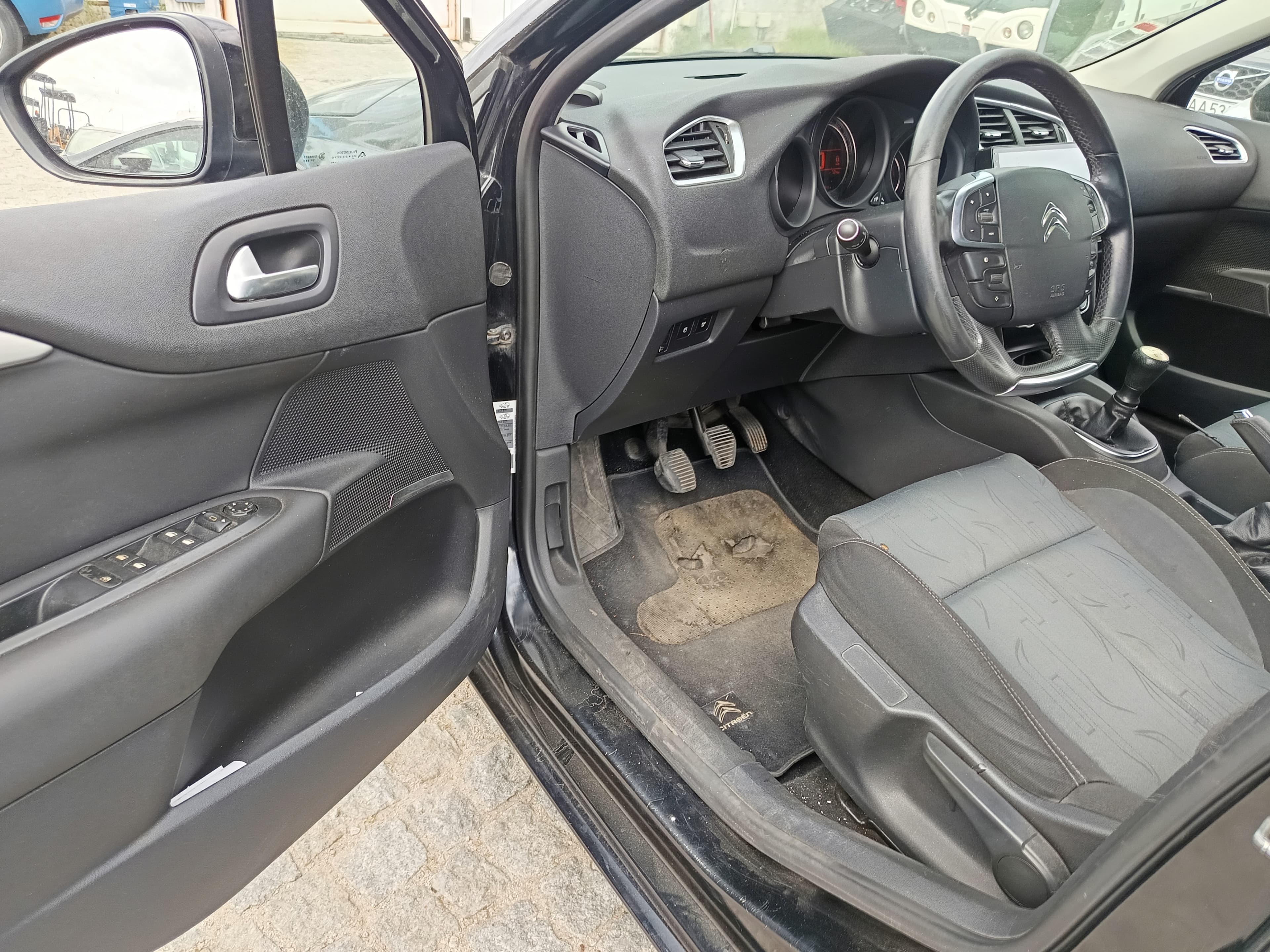 Citroën C4 · Ano 2011 — imagem 34
