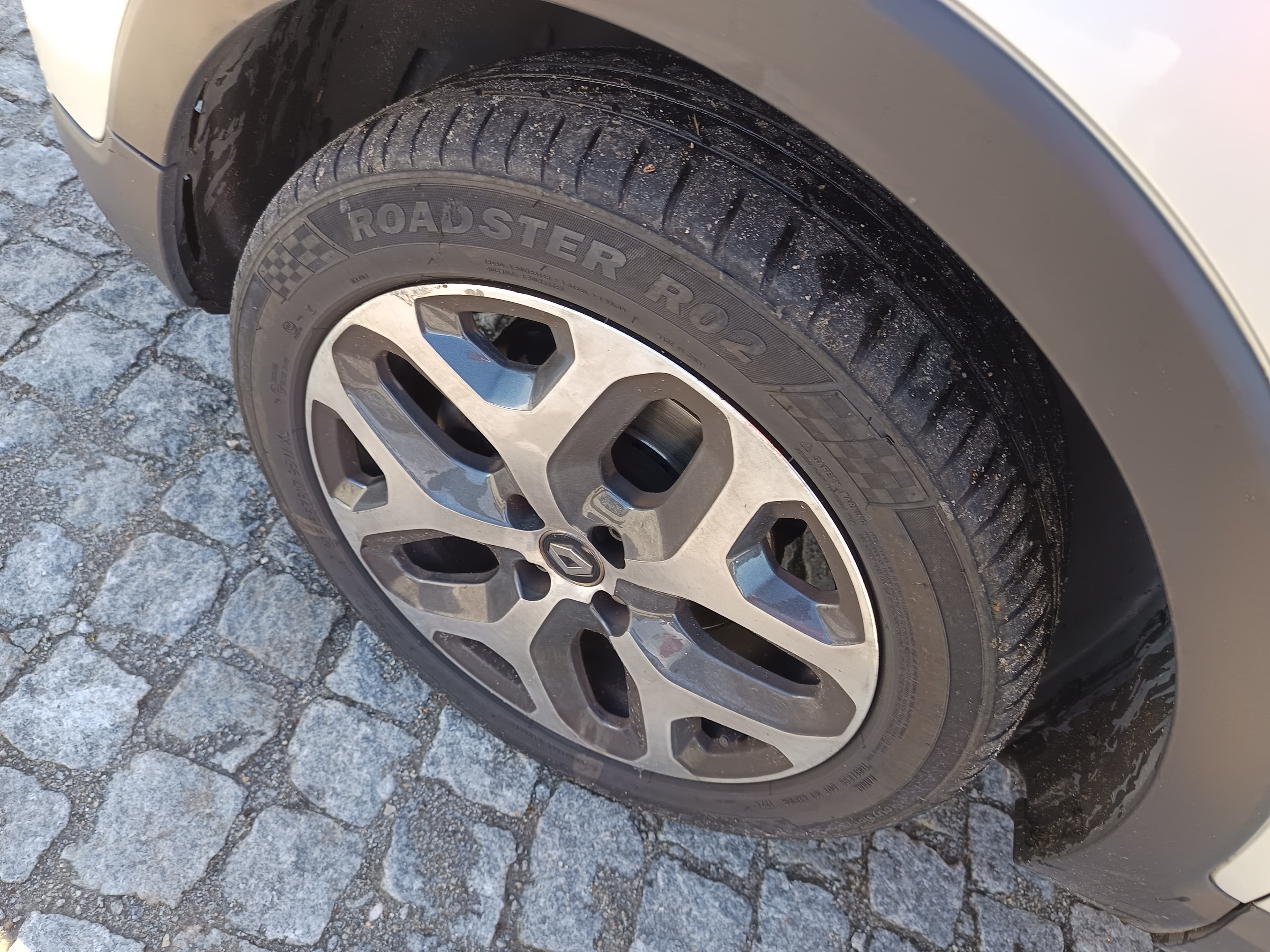 Renault Captur · Ano 2018 — image 15