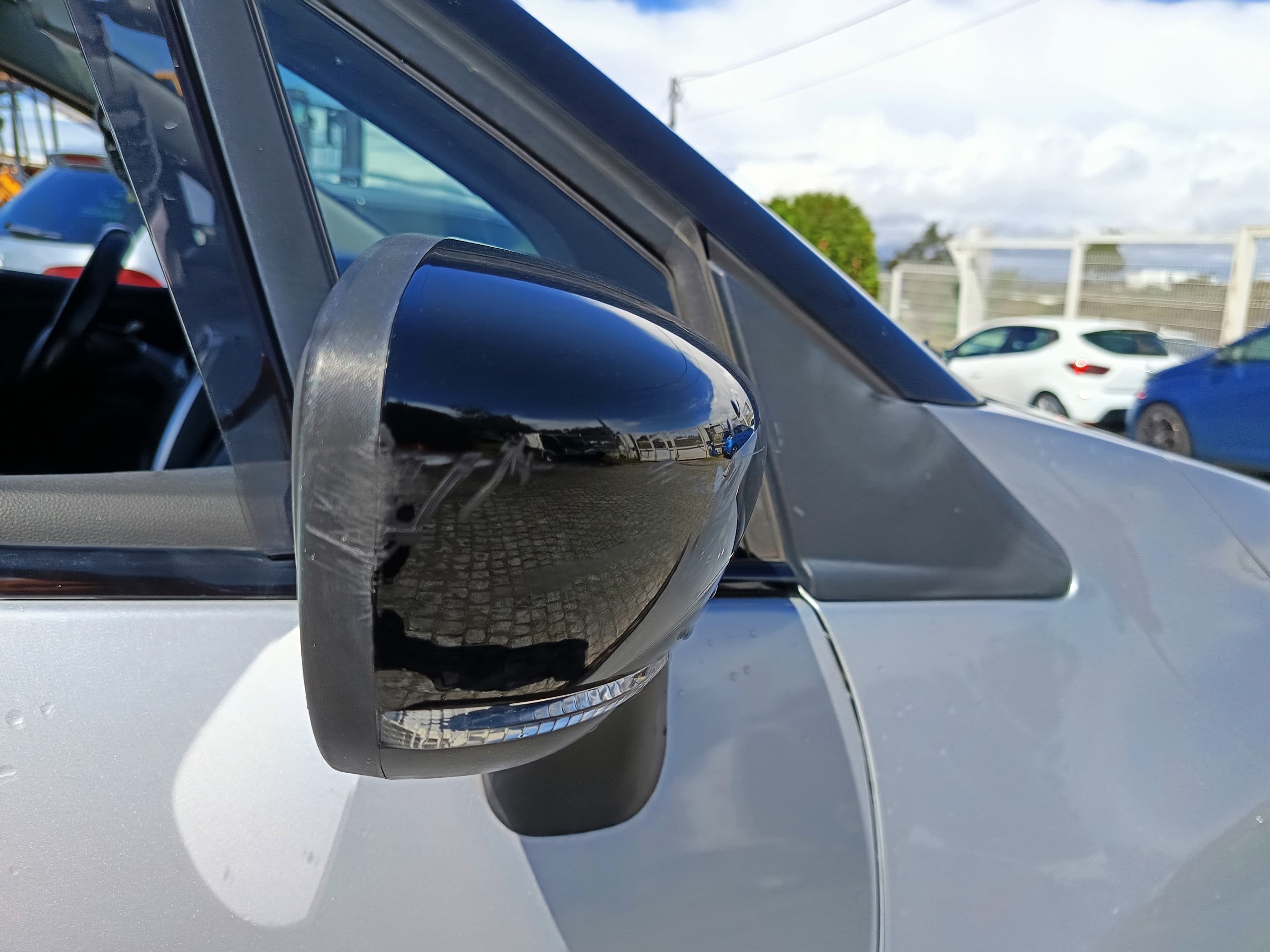 Renault Captur · Ano 2018 — image 8