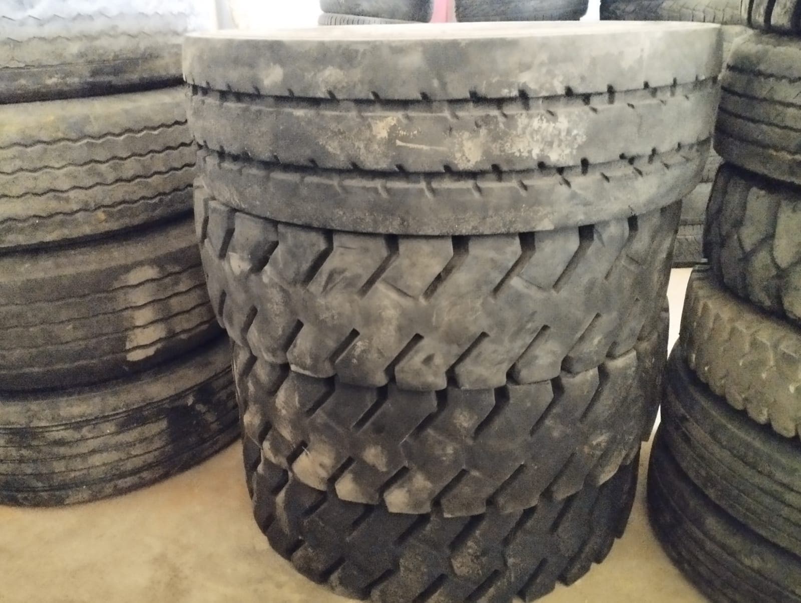 Pneus — Continental & Michelin | Pneus — Continental & Michelin — image 1