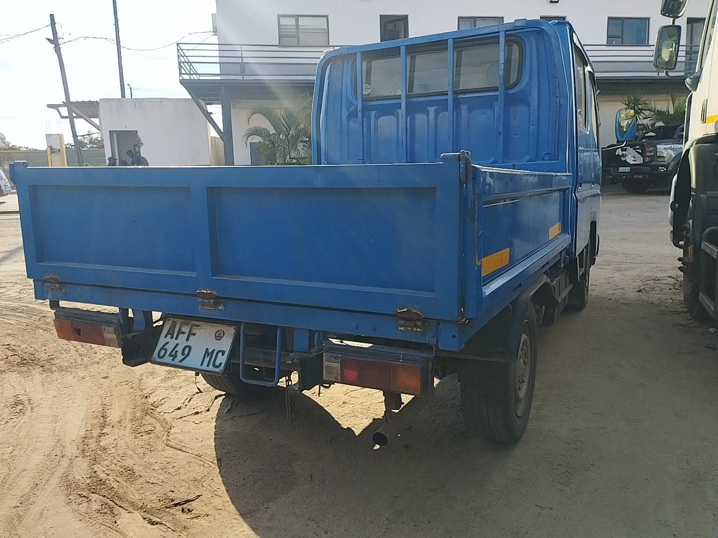 Vehículo ligero — Mitsubishi Canter 4X4 — 2003 | Light vehicle — Mitsubishi Canter 4X4 — 2003 — imagen 6