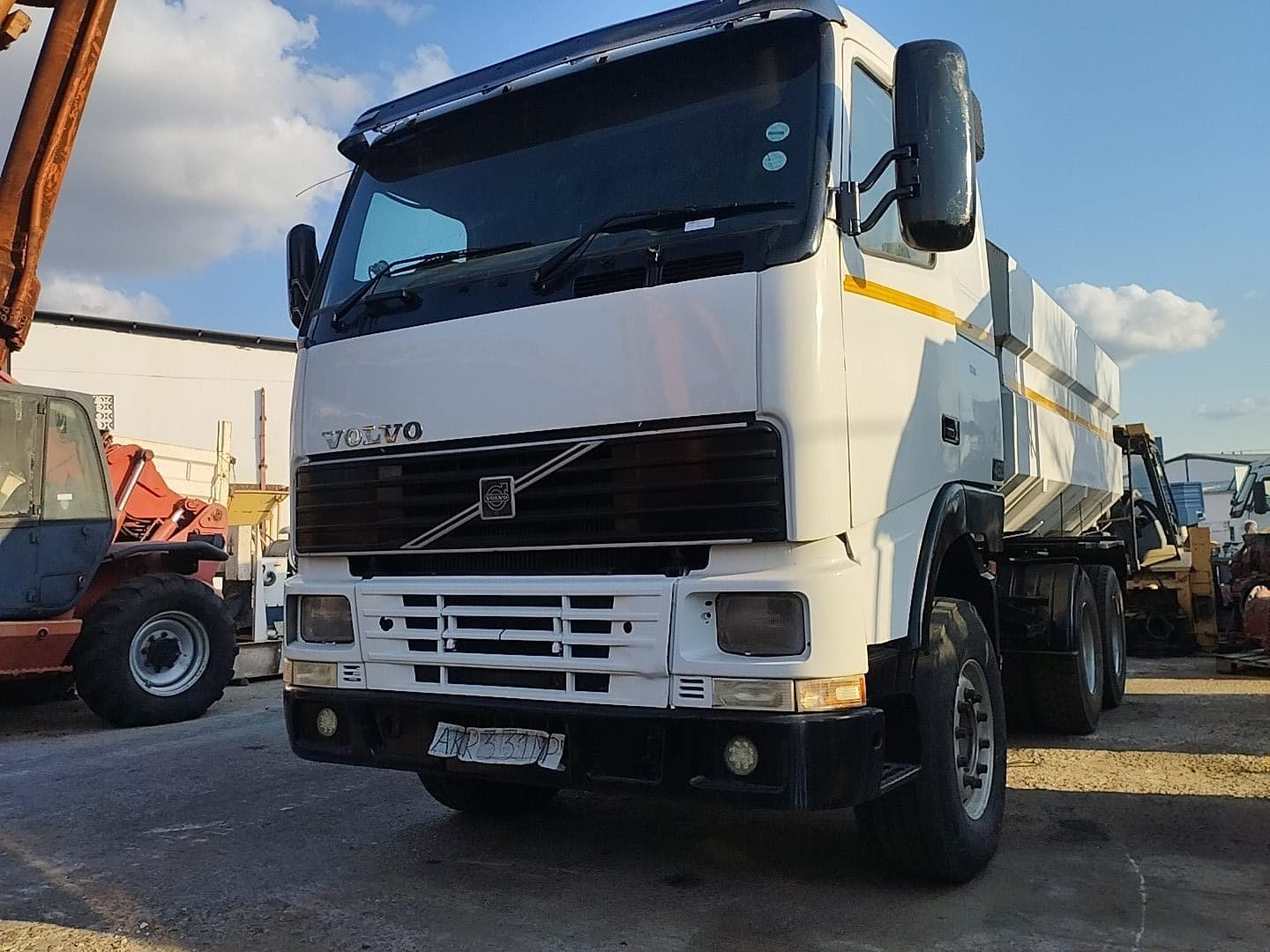 Camião-cisterna de 18000l — Volvo FH12 — 2007 | 18000 l tanker truck — Volvo FH12 — 2007 — imagem 2