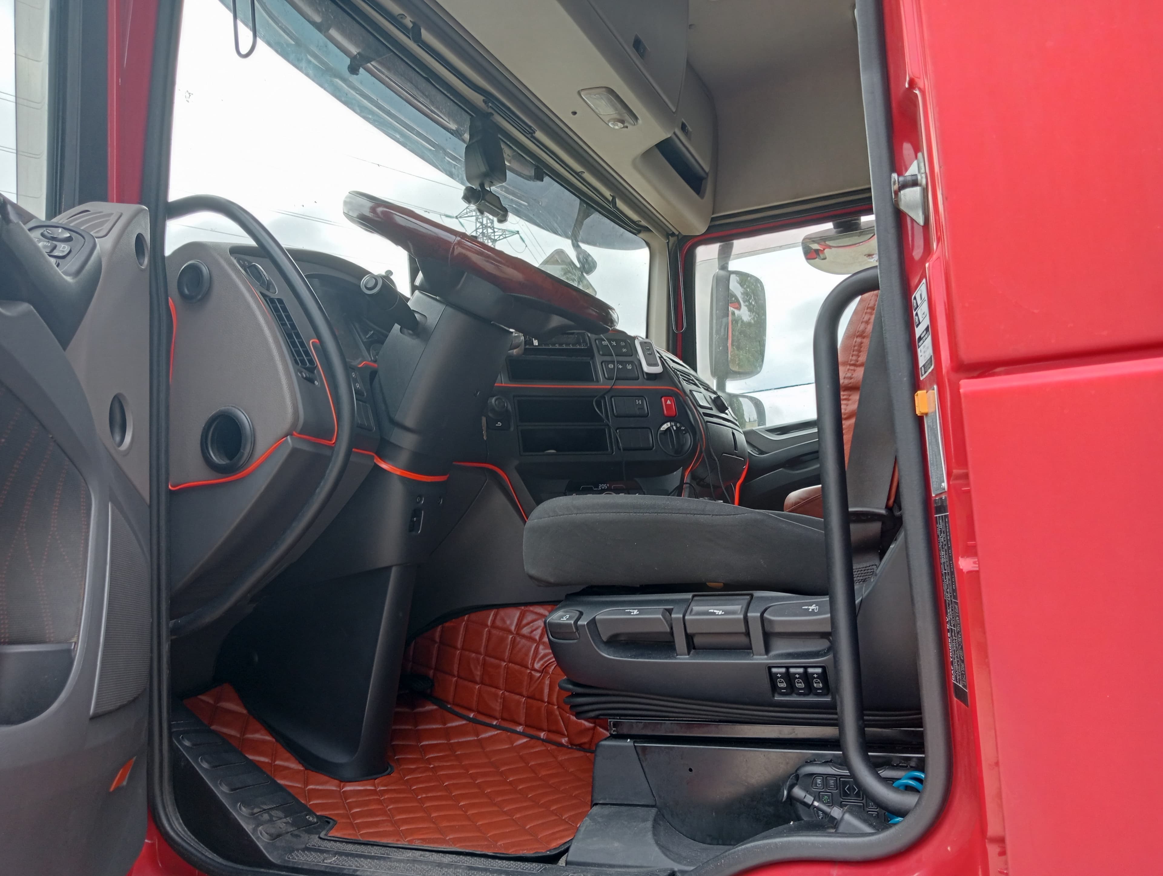 DAF XF 480 · Ano 2017 — imagem 7