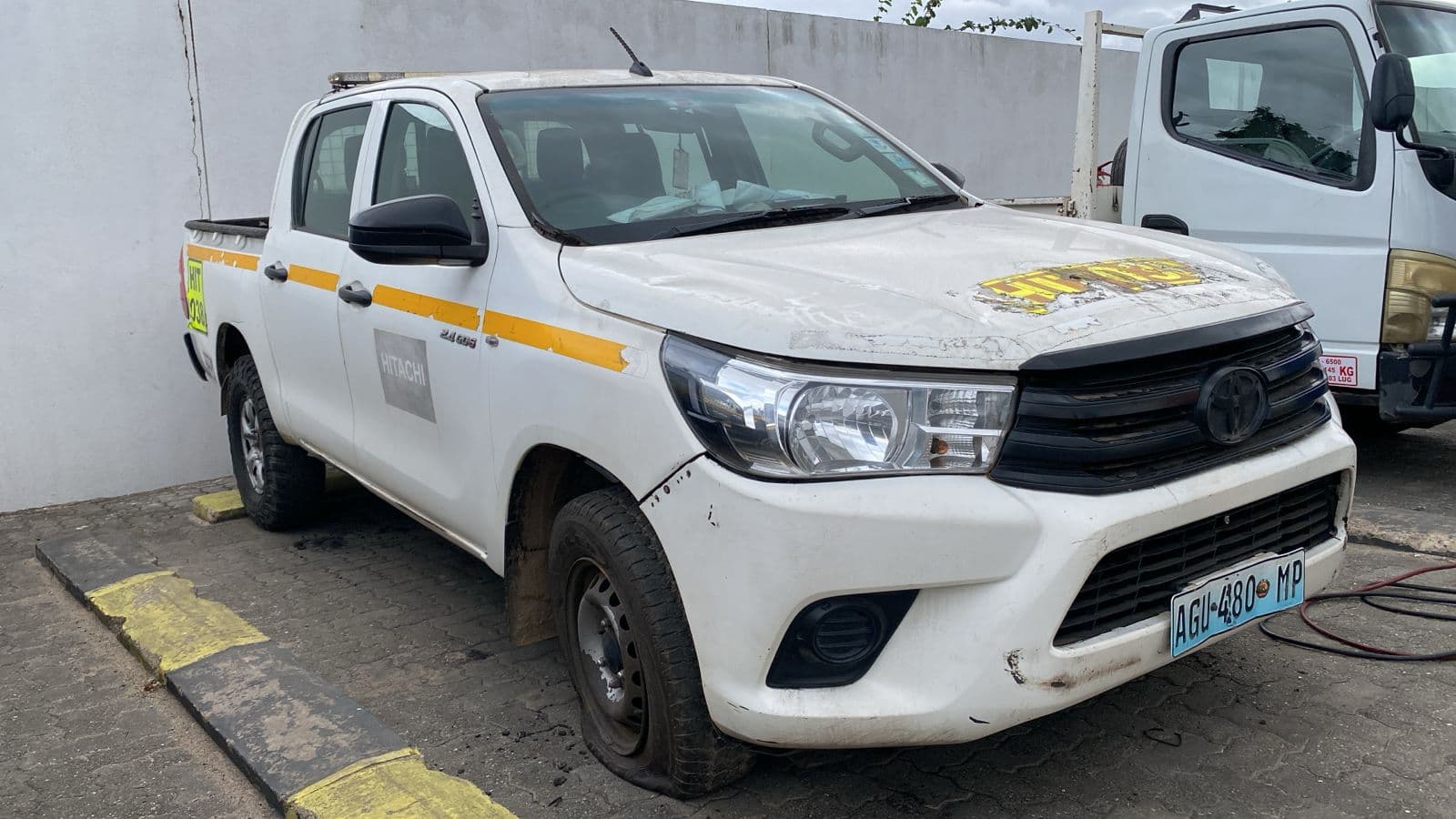 TOYOTA Hilux