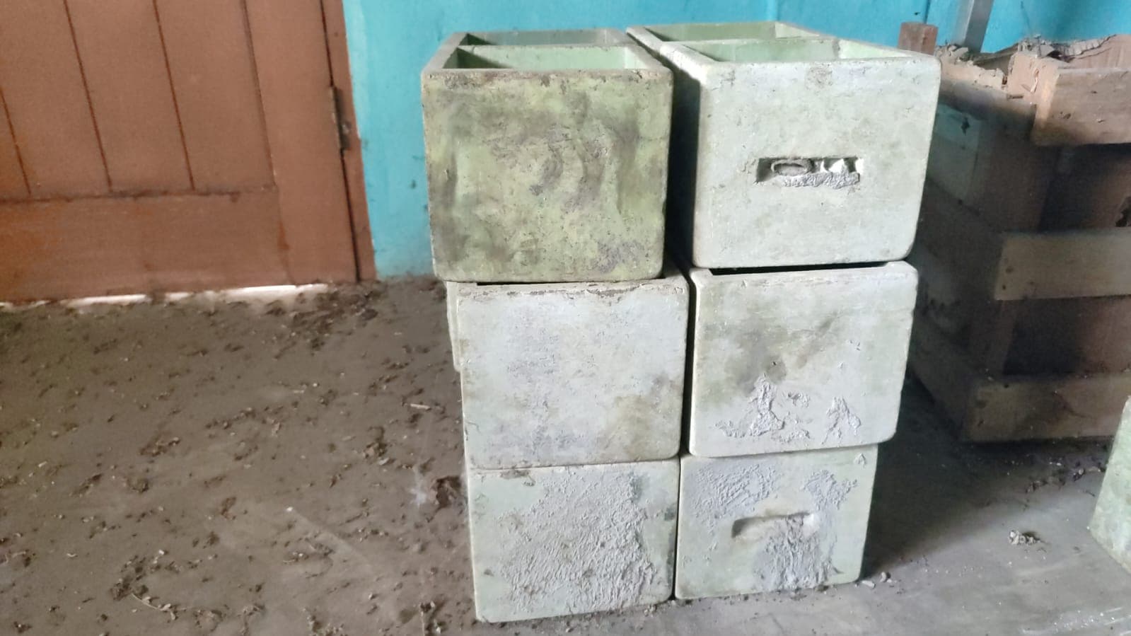 Formas para fabrico de cubos de betão