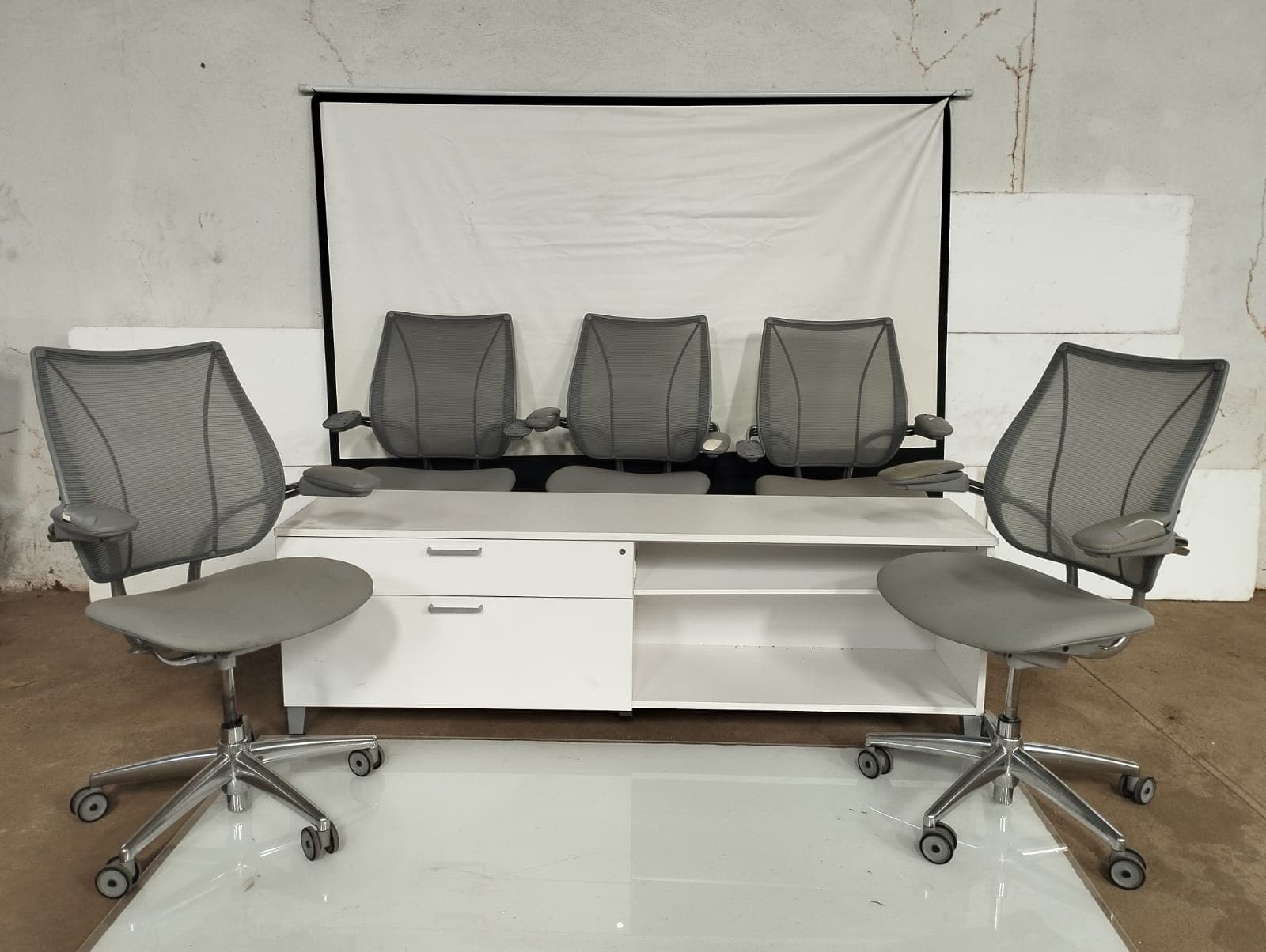 Cadeiras giratórias | Rack para TV