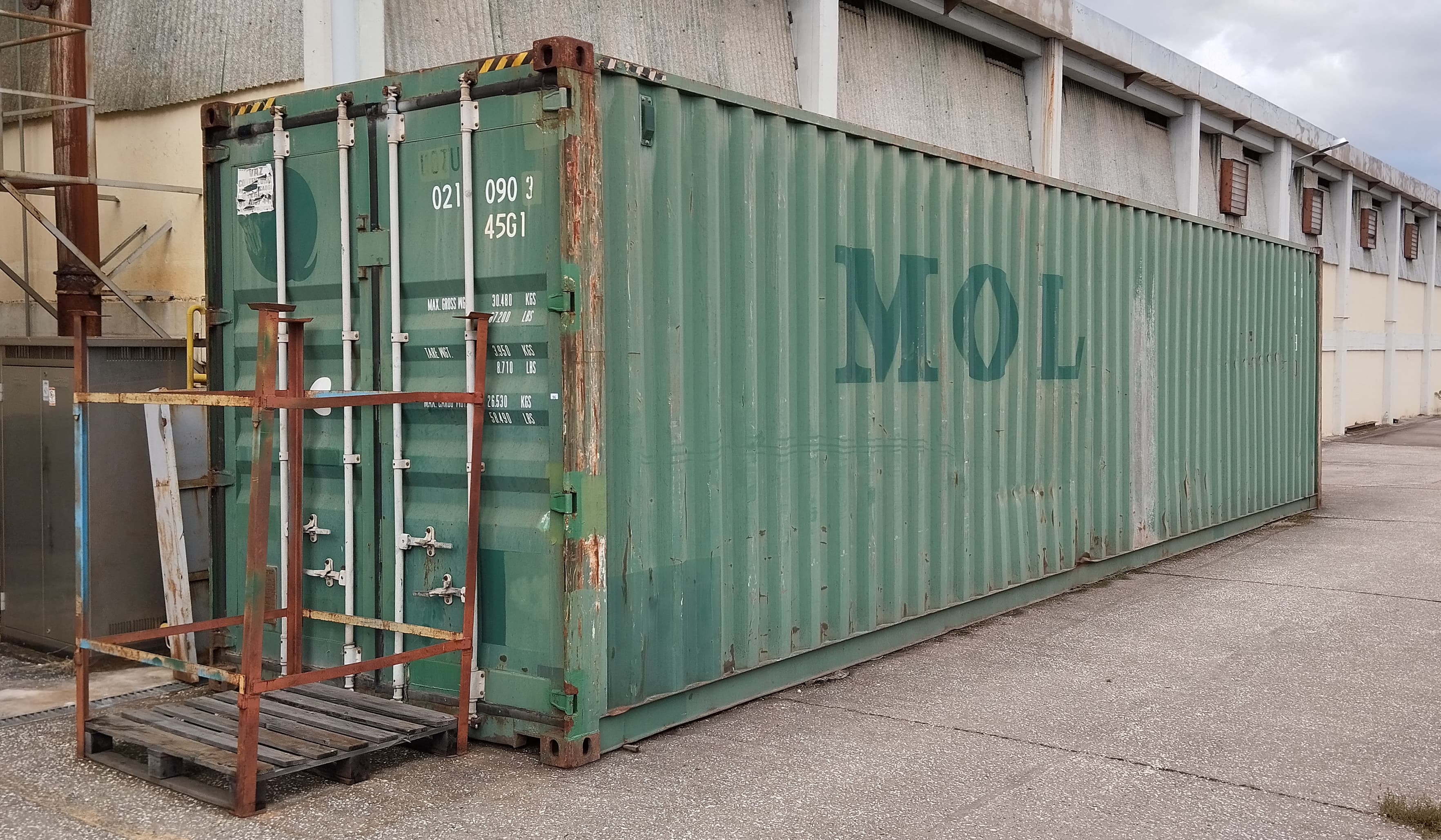Contentor metálico